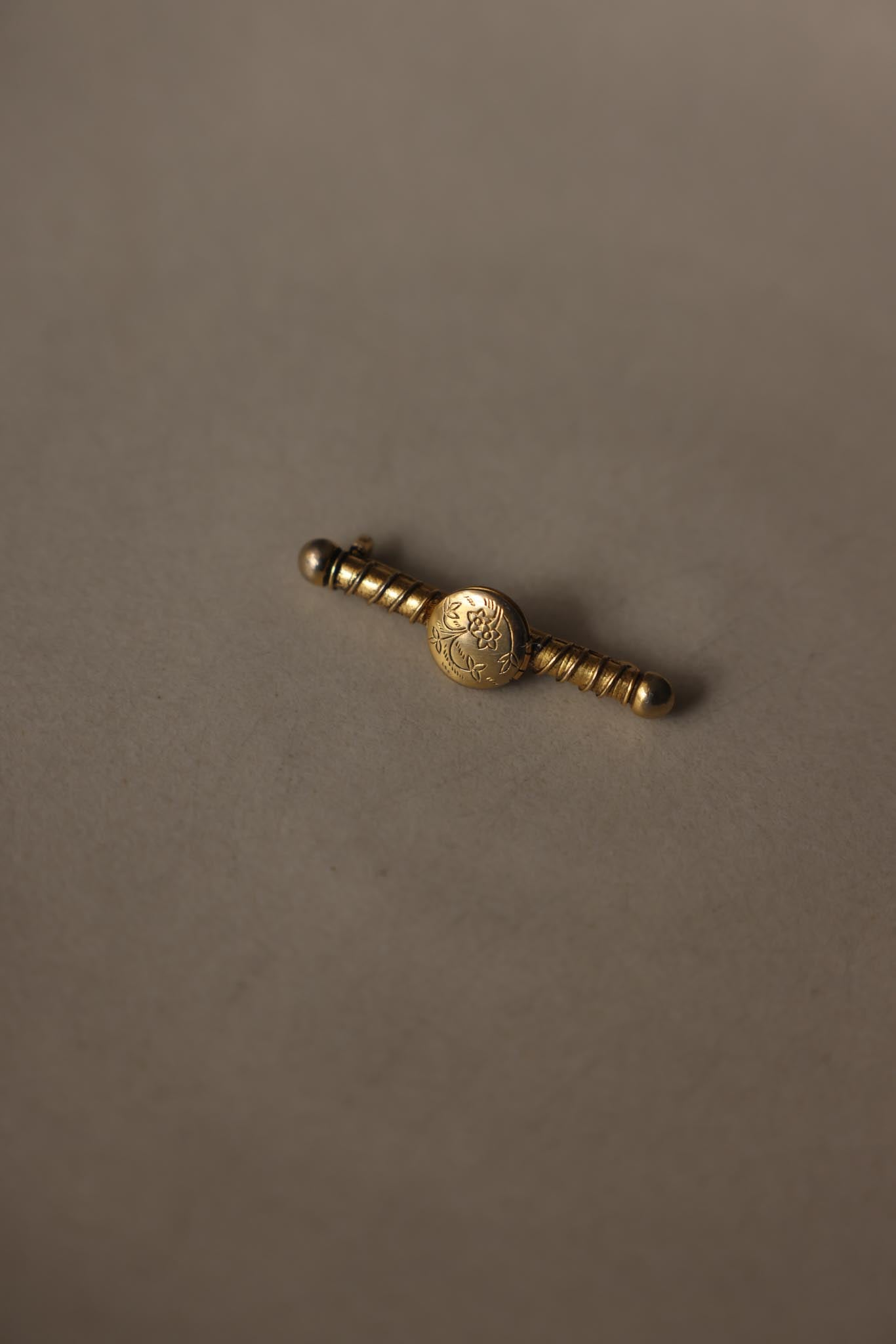Gold Tone Photo Locket Bar Brooch