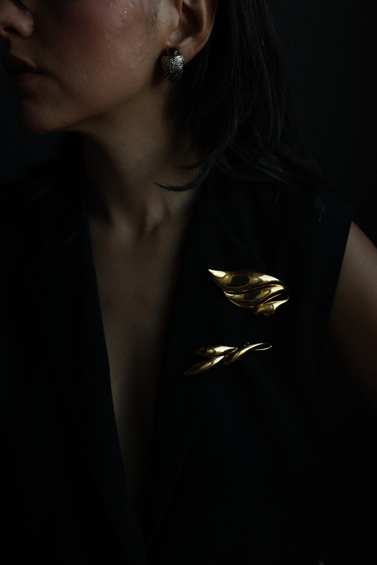 Trifari Gold Tone Abstract Bird & Leaf Brooch Set