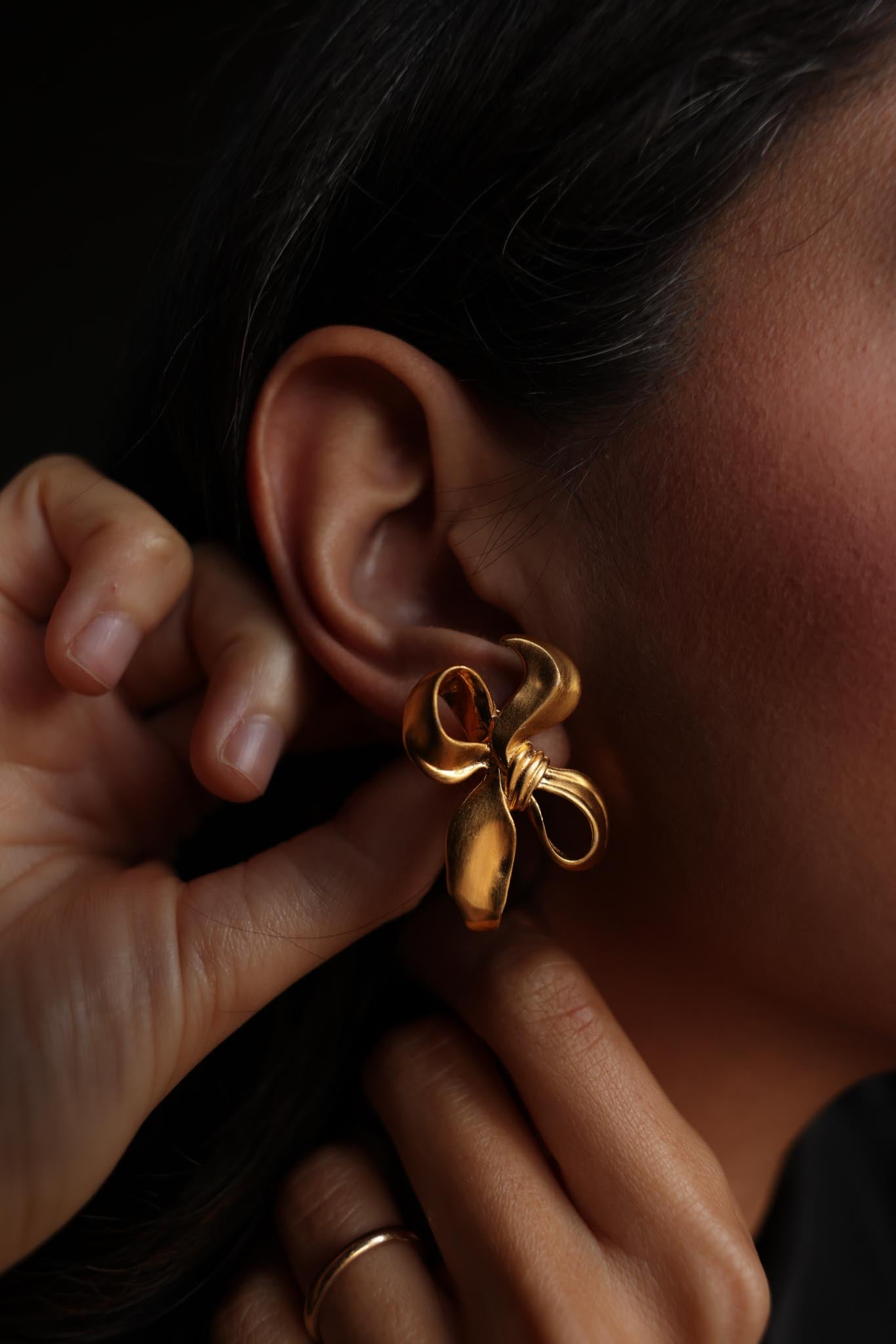 Golden Bow Earrings|Vintage Baazaar 
