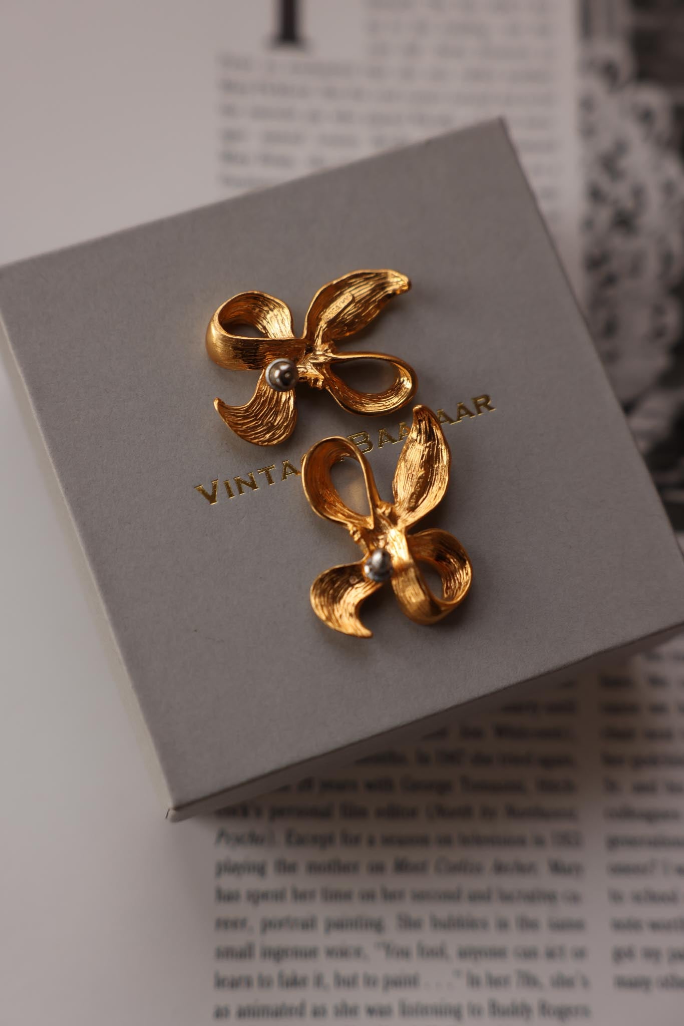 Golden Bow Earrings|Vintage Baazaar 