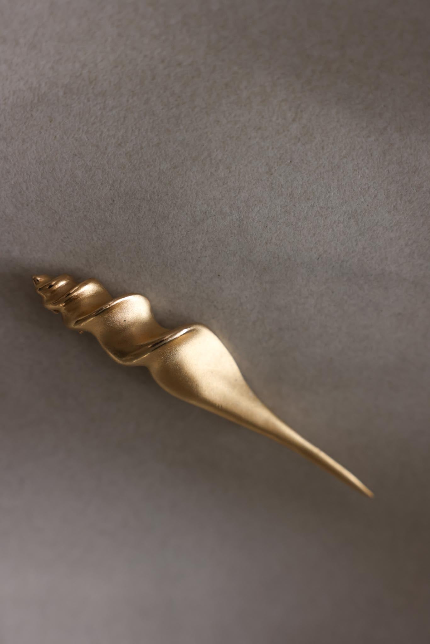 Matte Gold Spiral Shell Brooch