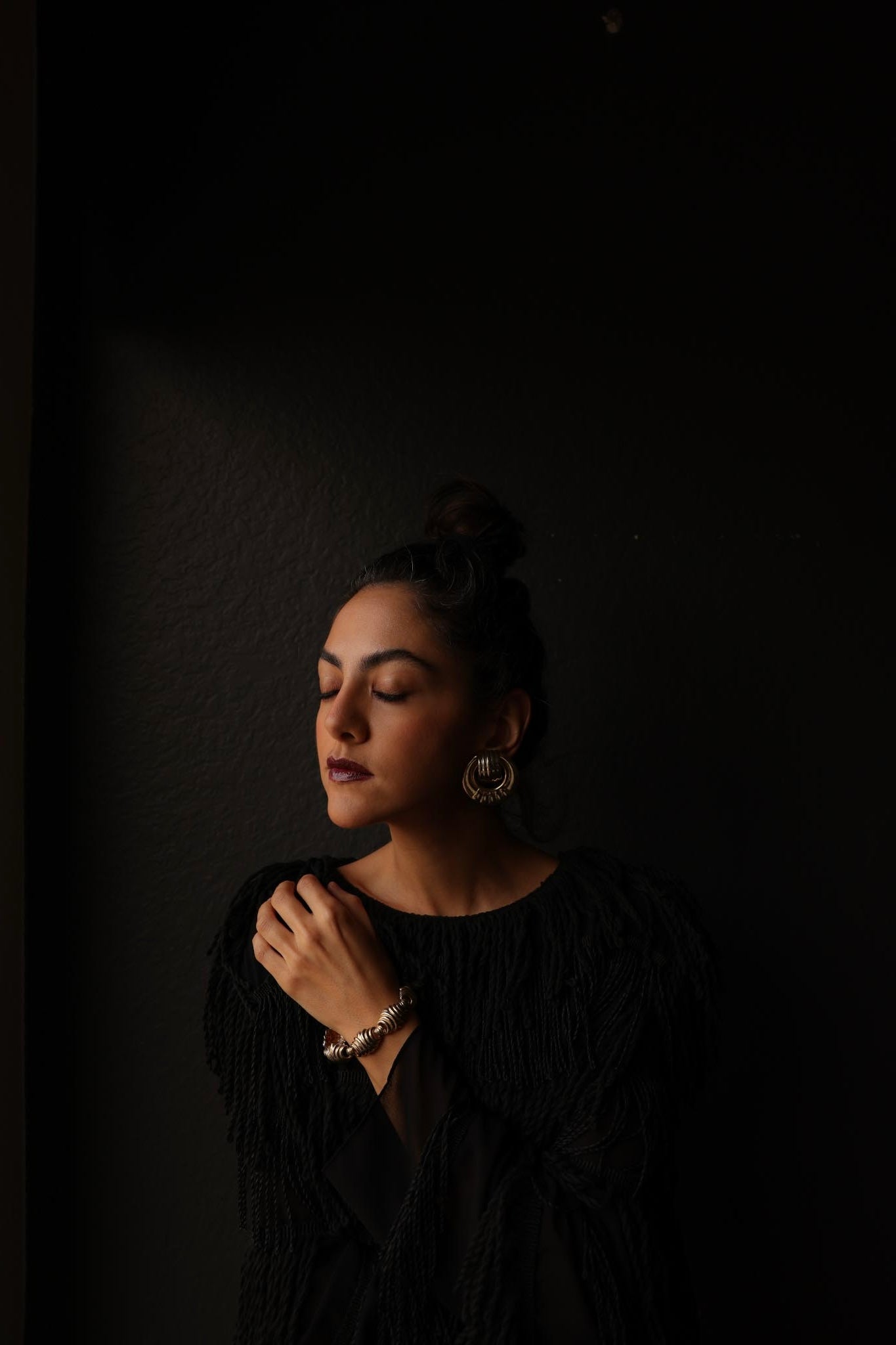 Golden Loop Clip-On Earrings|Vintage Baazaar 