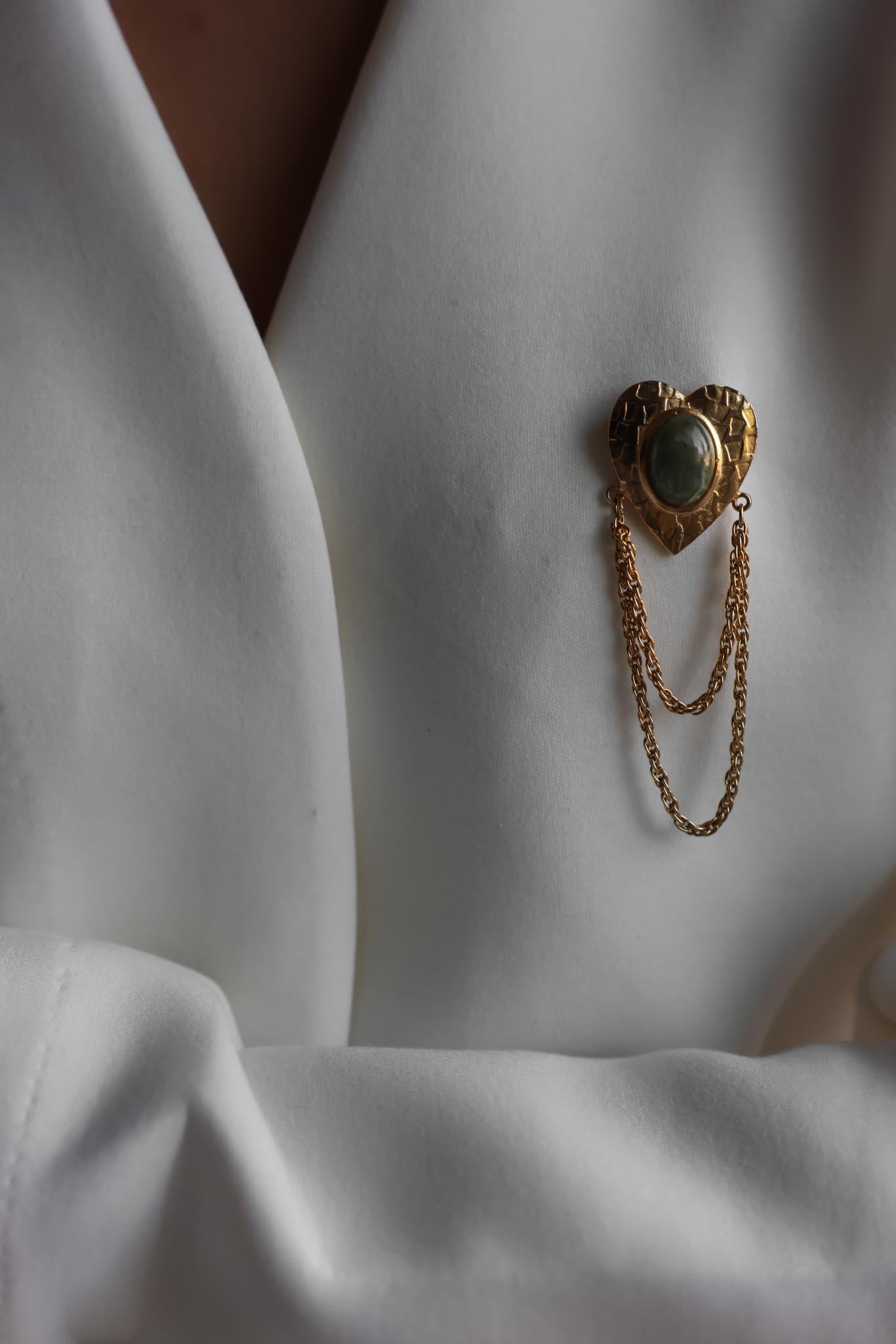 Gold Tone Heart Chain Drape Brooch With Green Cabochon
