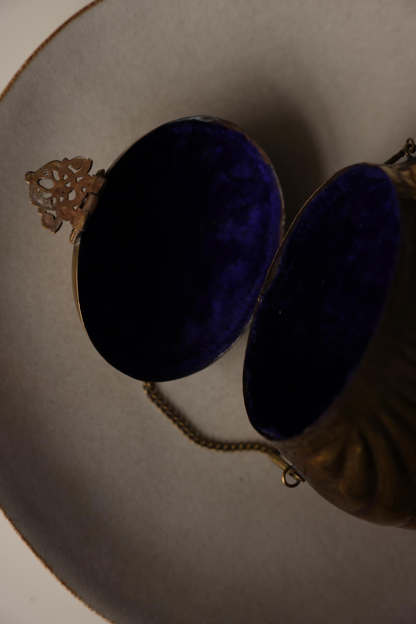 1920s Antique Brass Clam Shell Bag with Blue Velvet Interior