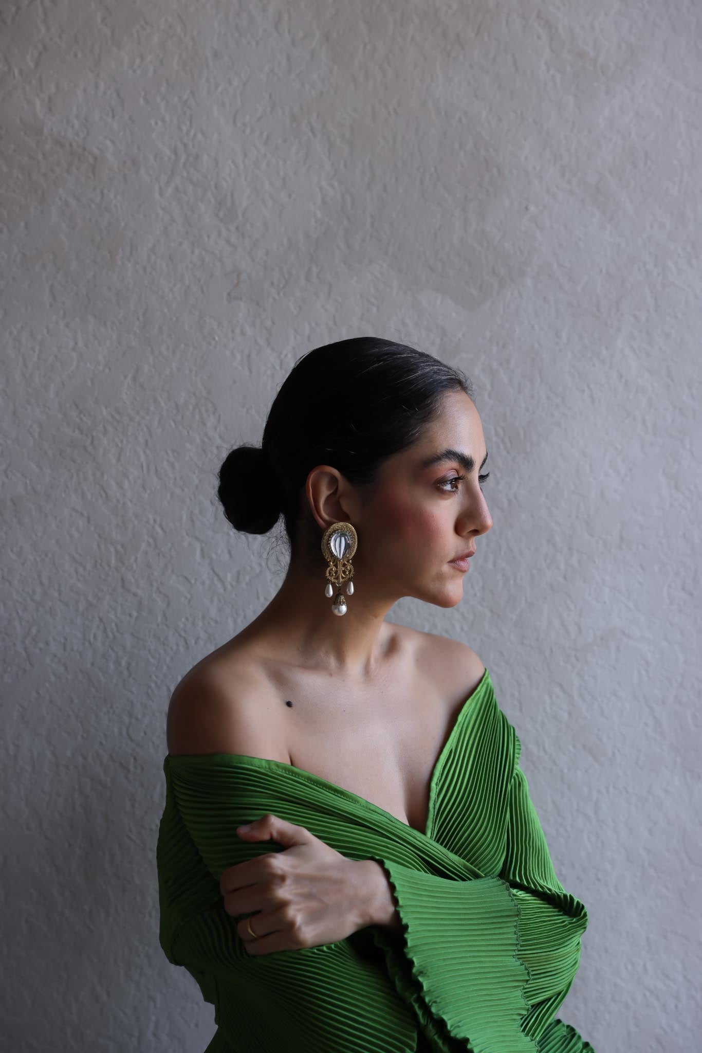 Baroque Drop Clip-On Earrings with Mirror Accents and Faux Pearls|Vintage Baazaar 