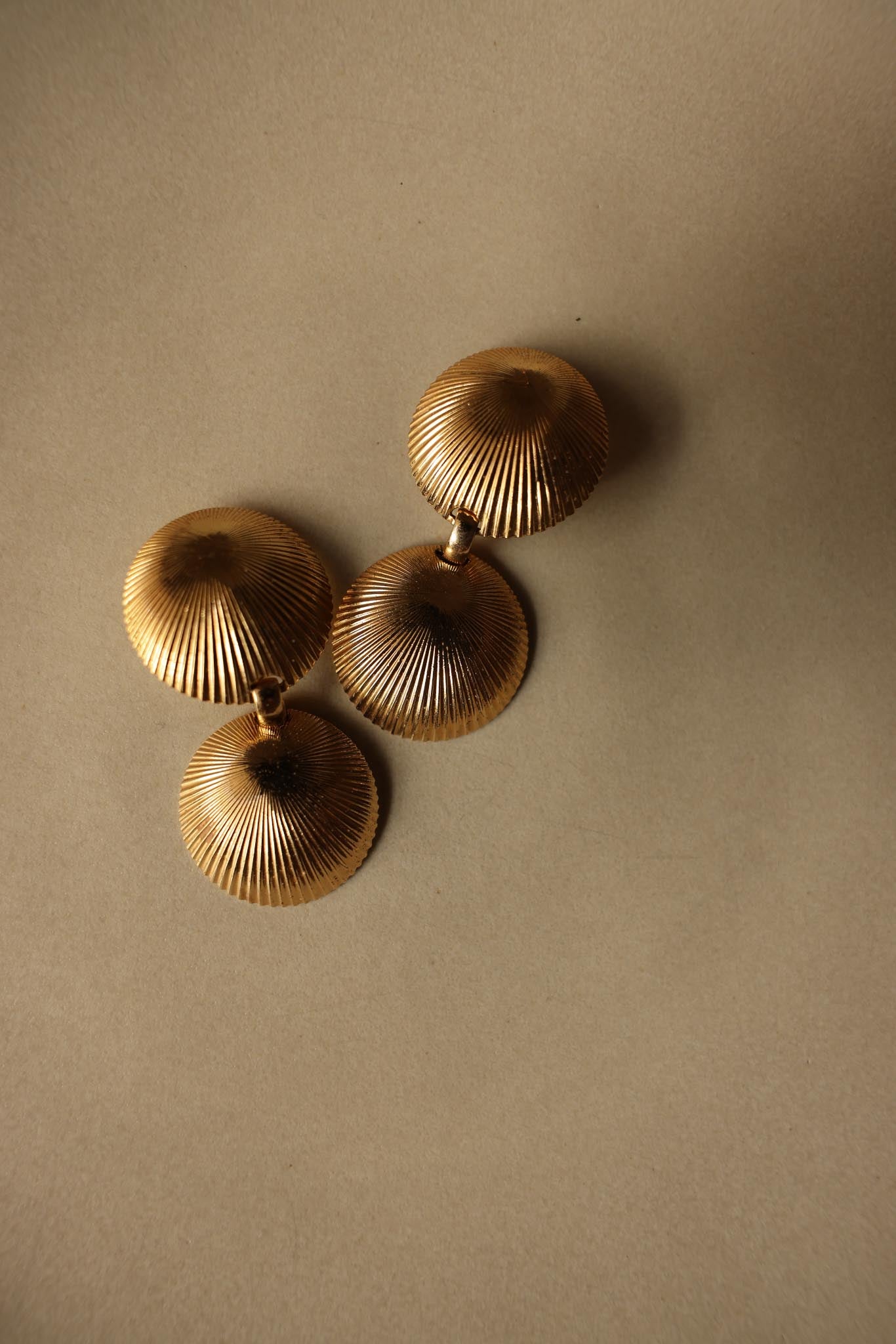 Chr. Dior Gold-Plated Shell Drop Clip-On Earrings|Vintage Baazaar 
