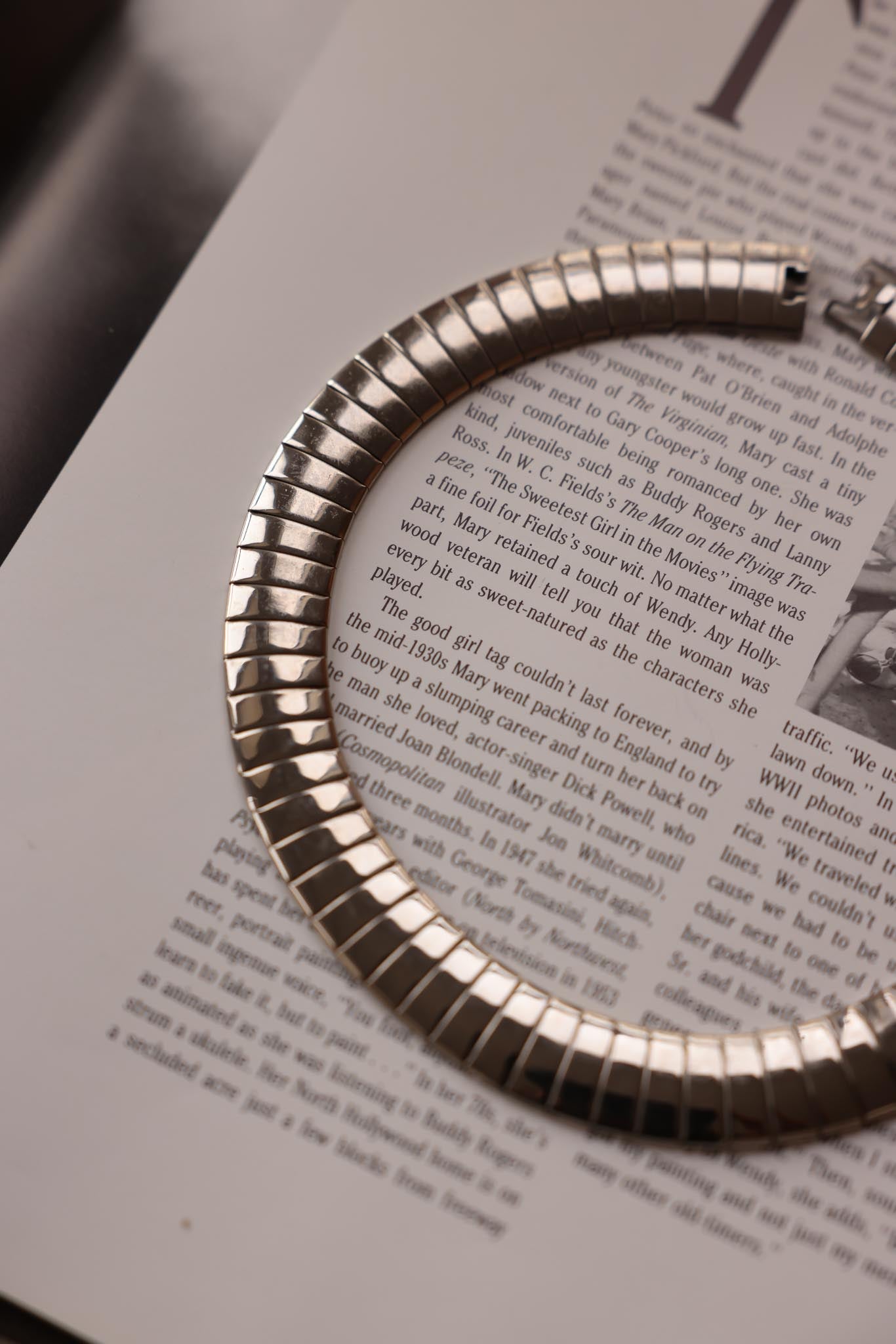 Modernist Silver-Tone Collar Necklace|Vintage Baazaar 