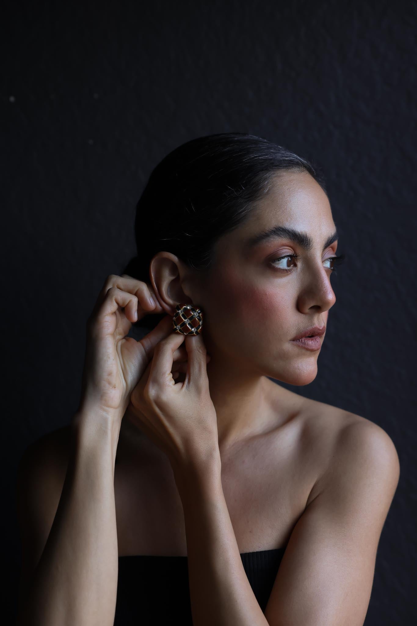 Brown Grid Enamel Clip-On Earrings|Vintage Baazaar 