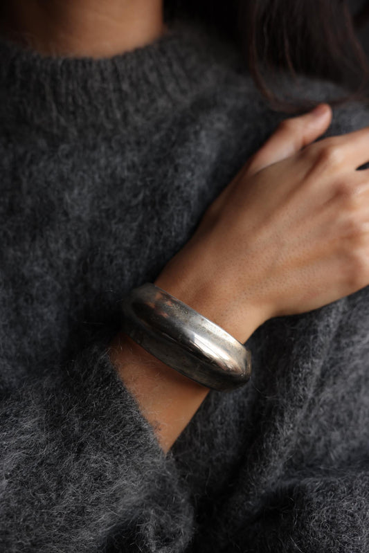 Vintage Silver-Tone Hinged Bangle Bracelet|Vintage Baazaar 