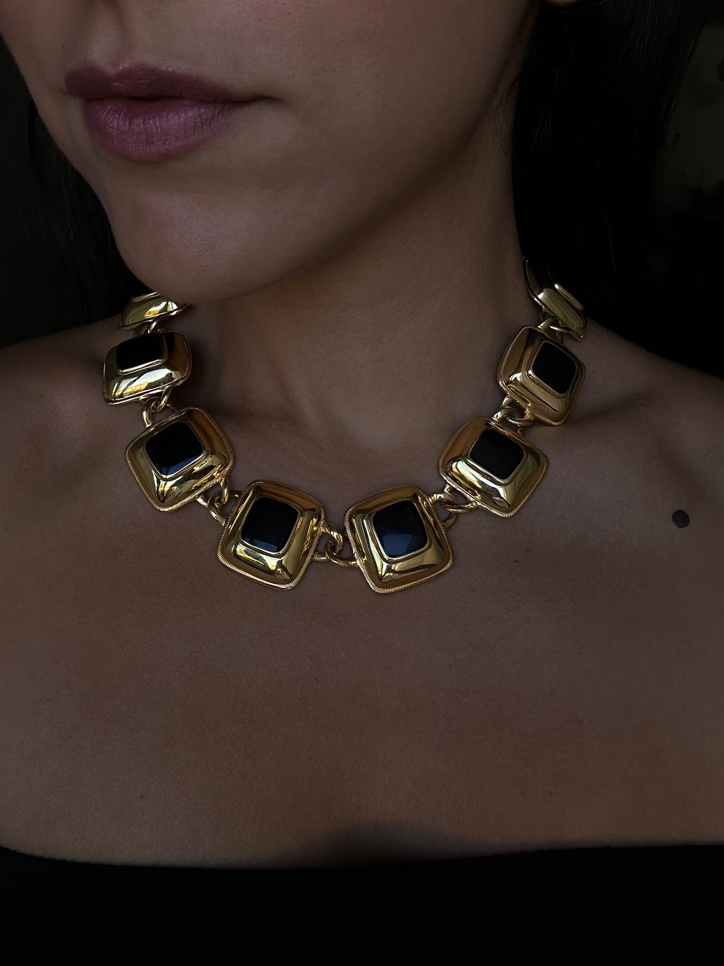 Noir Majesty Necklace|Vintage Baazaar 