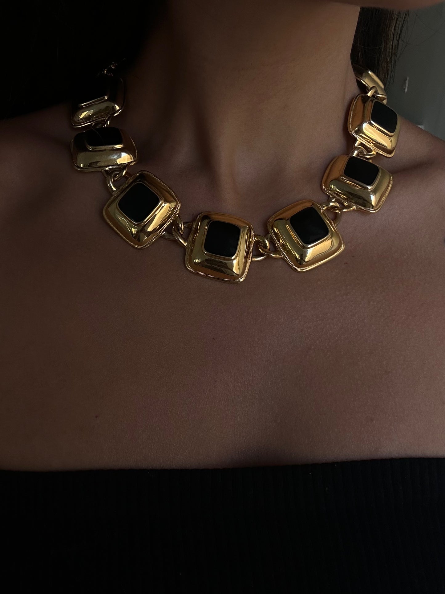 Noir Majesty Necklace|Vintage Baazaar 