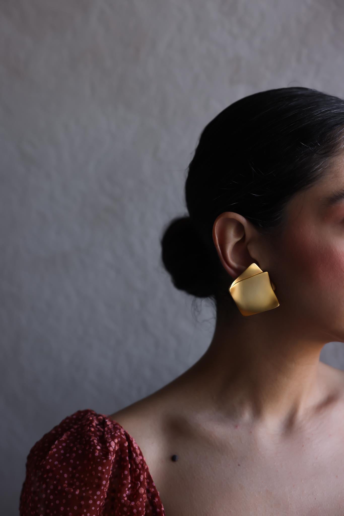 Folded Gleam Clip-On Earrings|Vintage Baazaar 