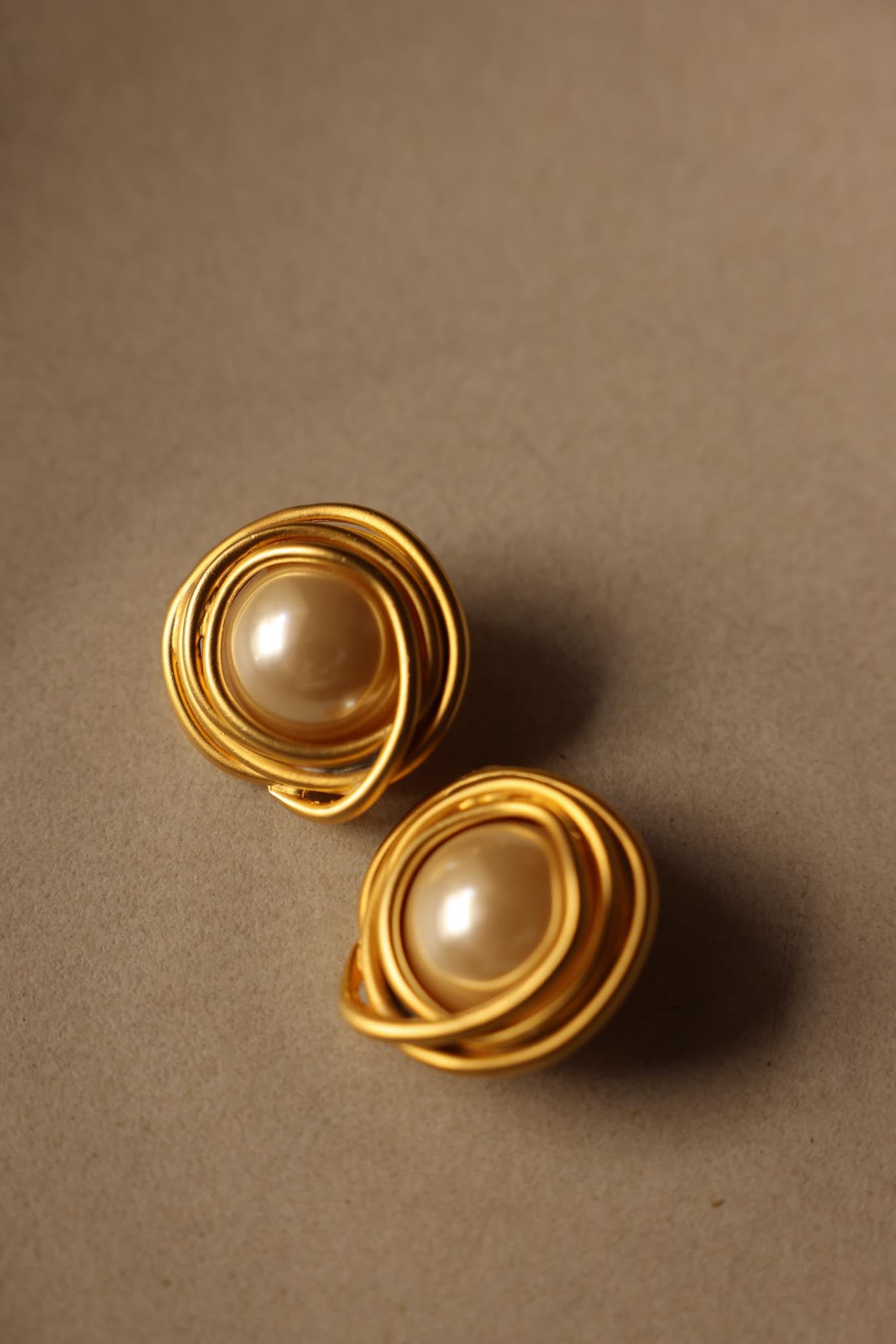 Norma Jeans Clip-On Earrings with Pearl Center|Vintage Baazaar 