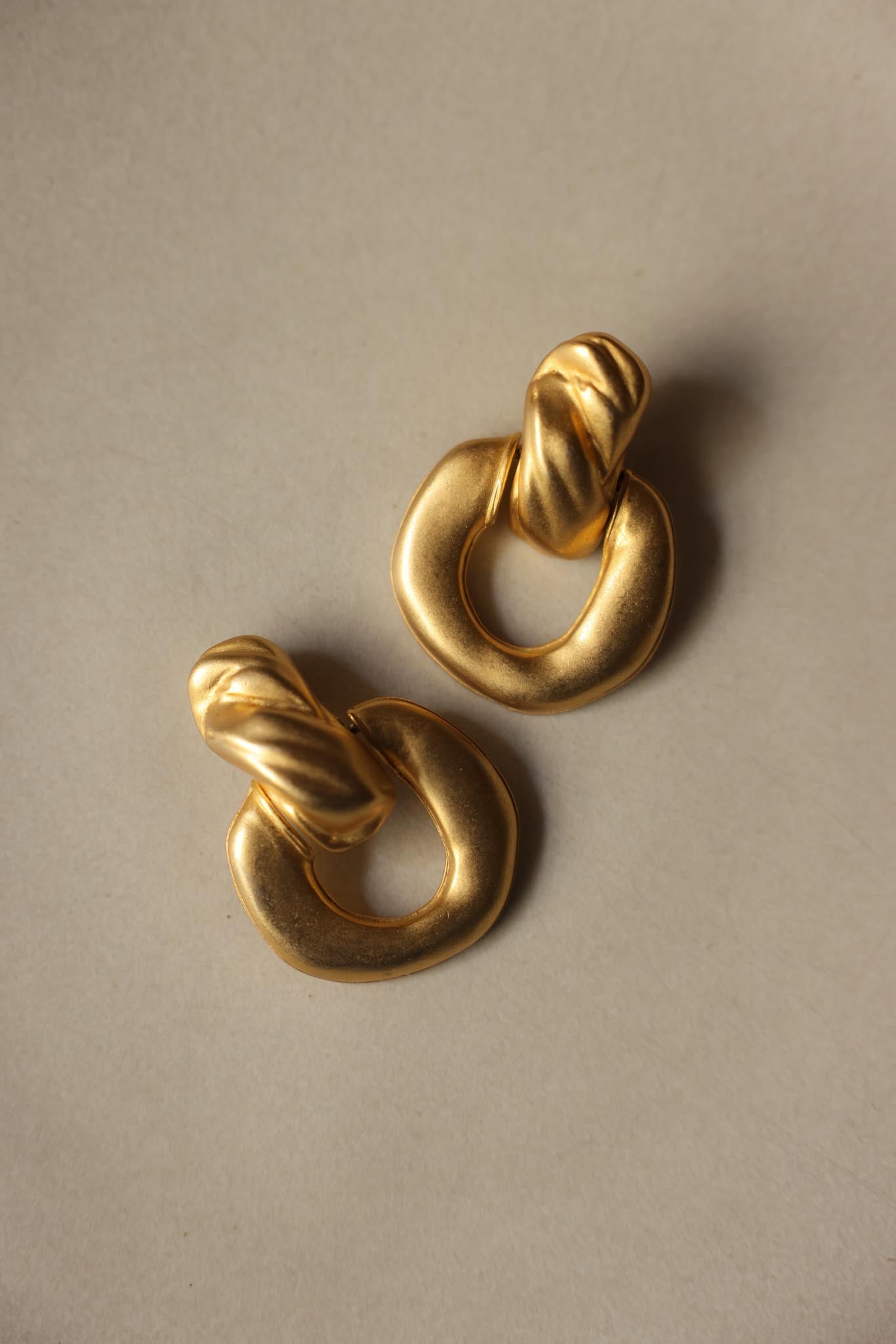 Matte Link Clip-On Earrings|Vintage Baazaar 
