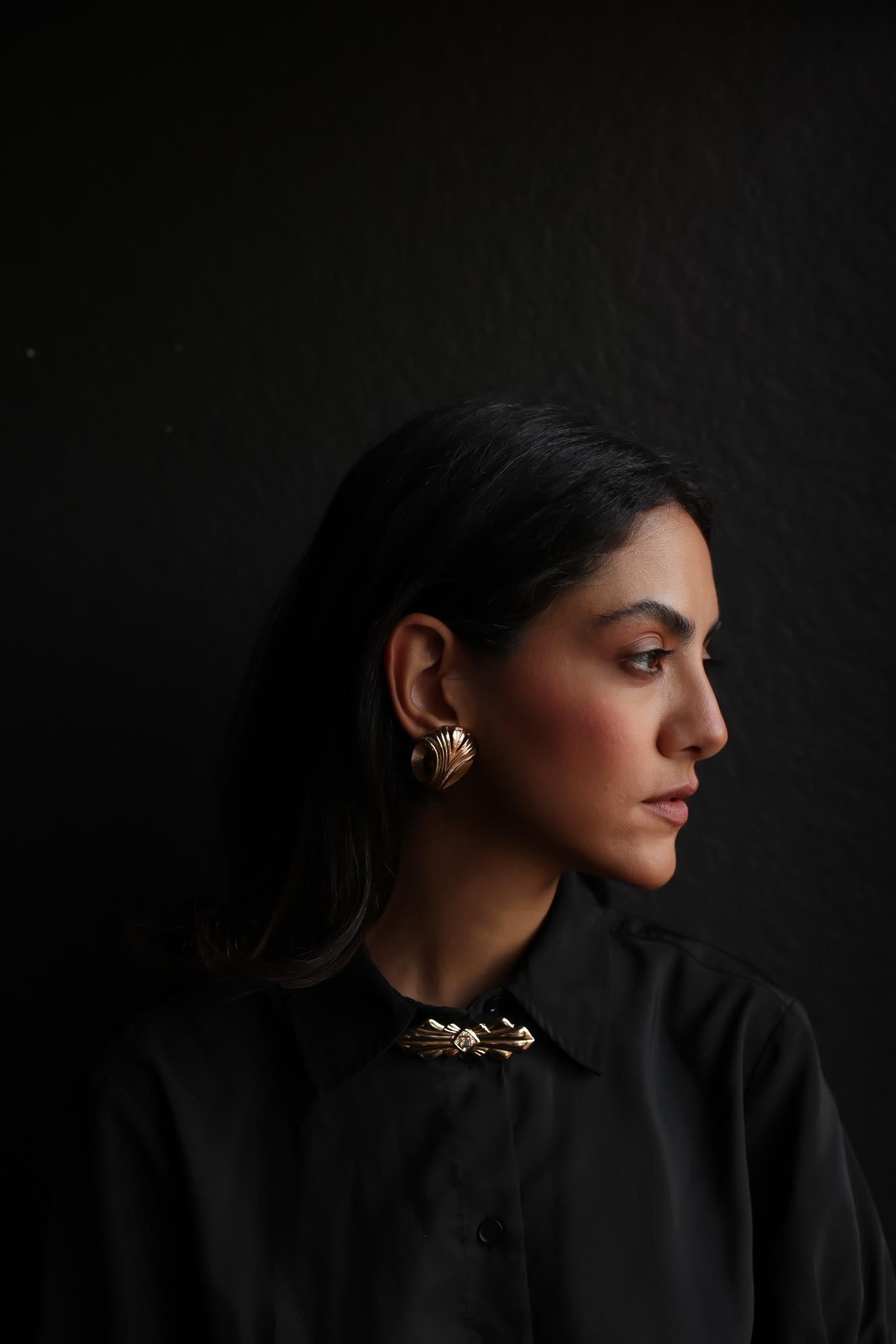 Golden Swirl Clip-On Earrings|Vintage Baazaar 
