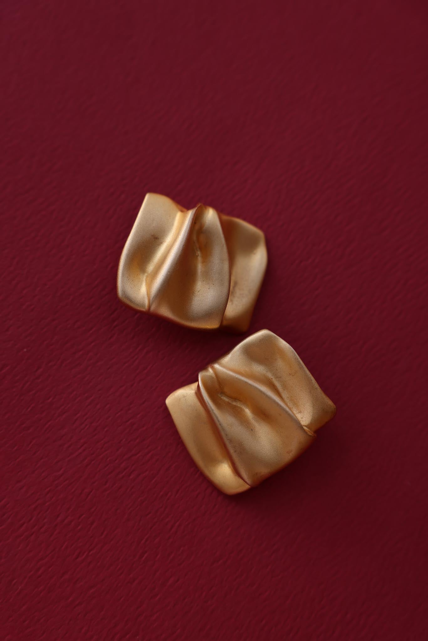 Sculptural Brushed Gold Clip-On Earrings|Vintage Baazaar 