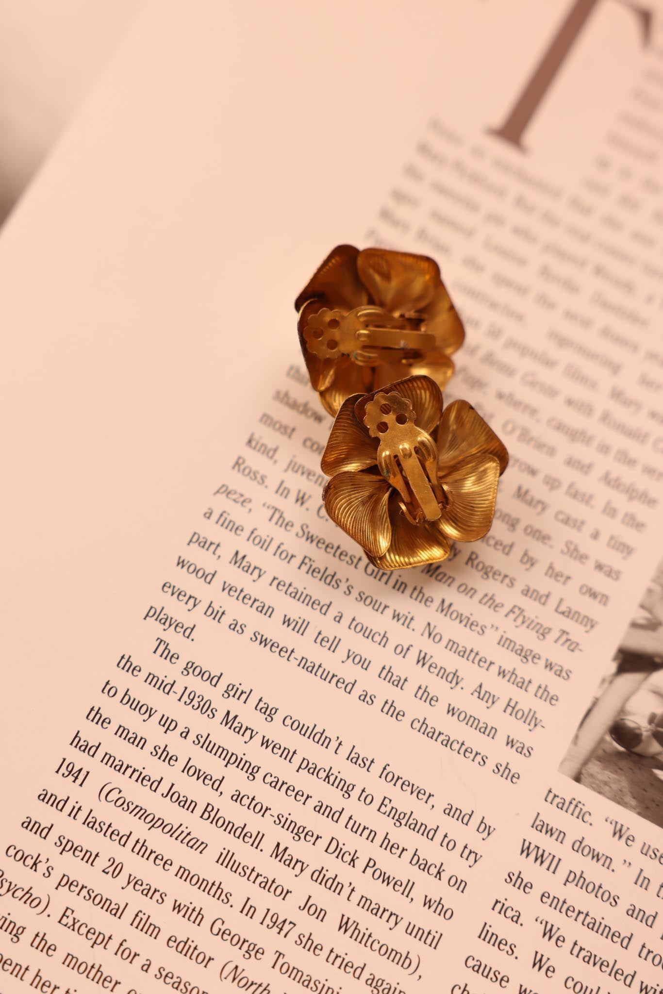 Golden Bloom Faux Pearl Earrings|Vintage Baazaar 