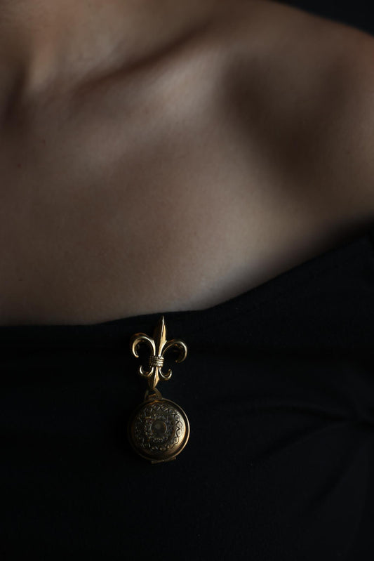 Fleur-de-Lis Gold Locket Brooch