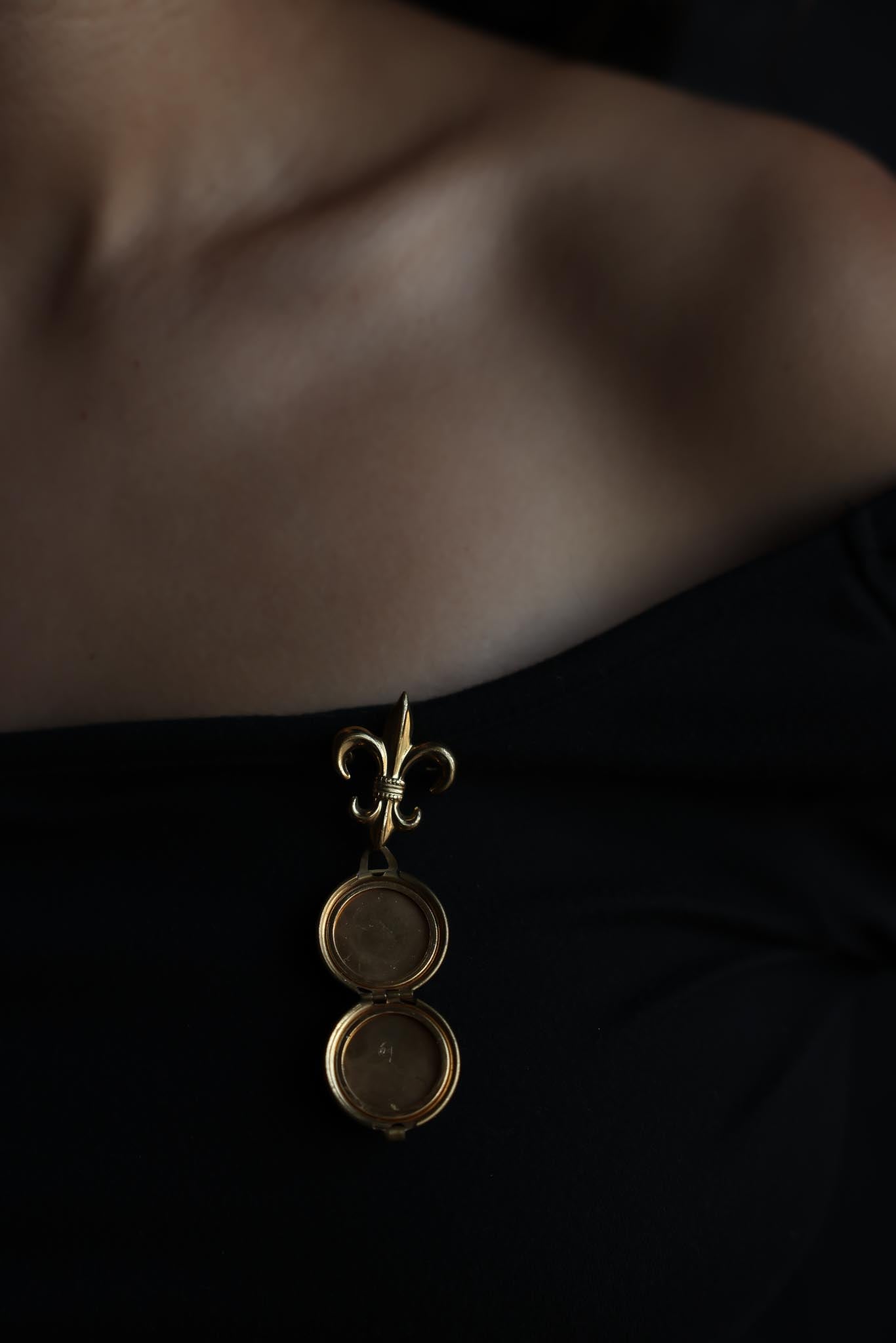 Fleur-de-Lis Gold Locket Brooch