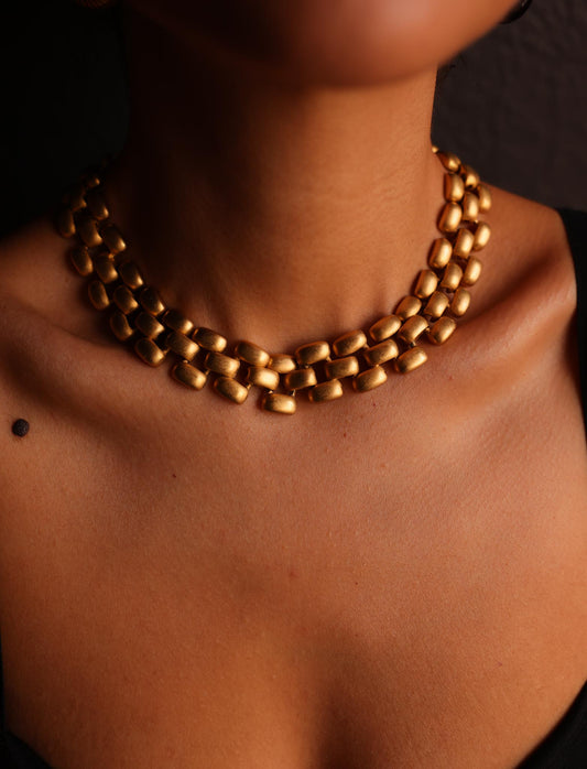 Erwin Pearl Brushed Gold Necklace|Vintage Baazaar 