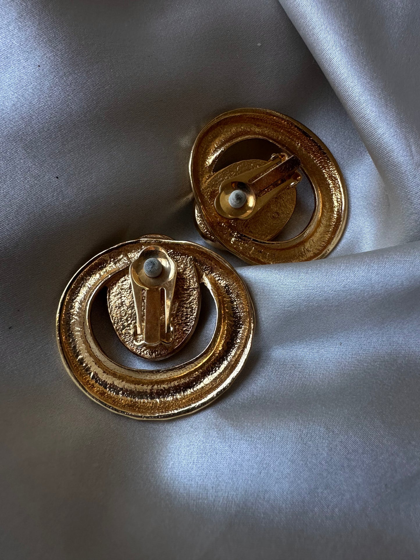 Golden Pearl Halo Earrings|Vintage Baazaar 