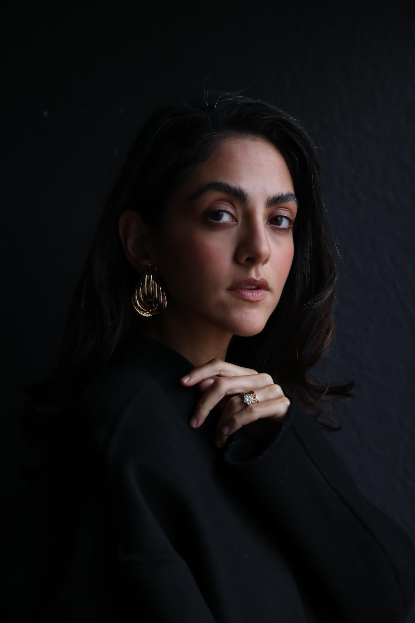 Golden Swirl Hoop Earrings|Vintage Baazaar 