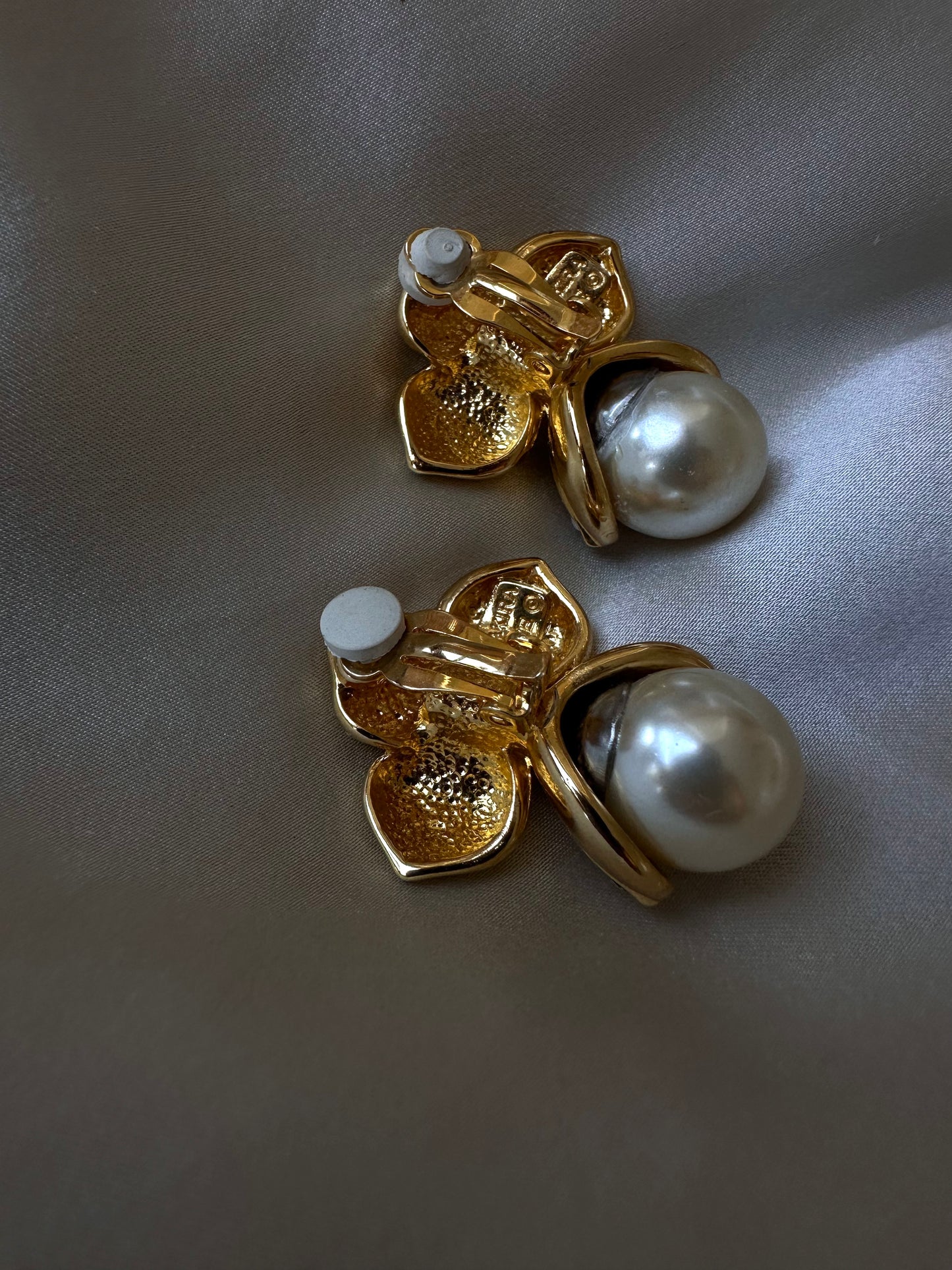 Orchid Pearl Earrings|Vintage Baazaar 