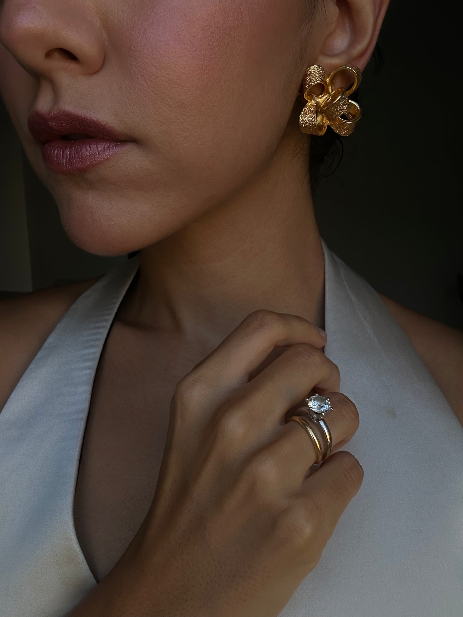 Golden Ribbon Earrings|Vintage Baazaar 