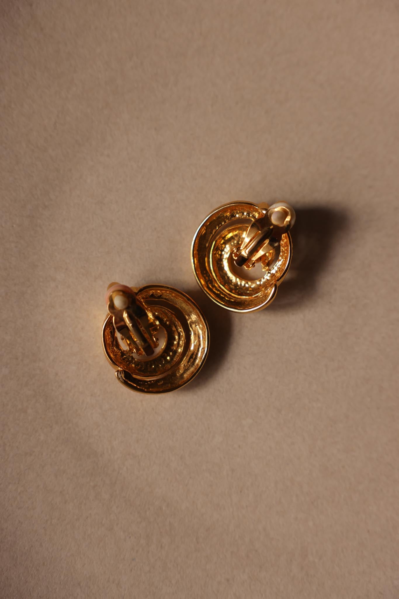 Gold-Tone Rhinestone Swirl Clip-On Earrings|Vintage Baazaar 