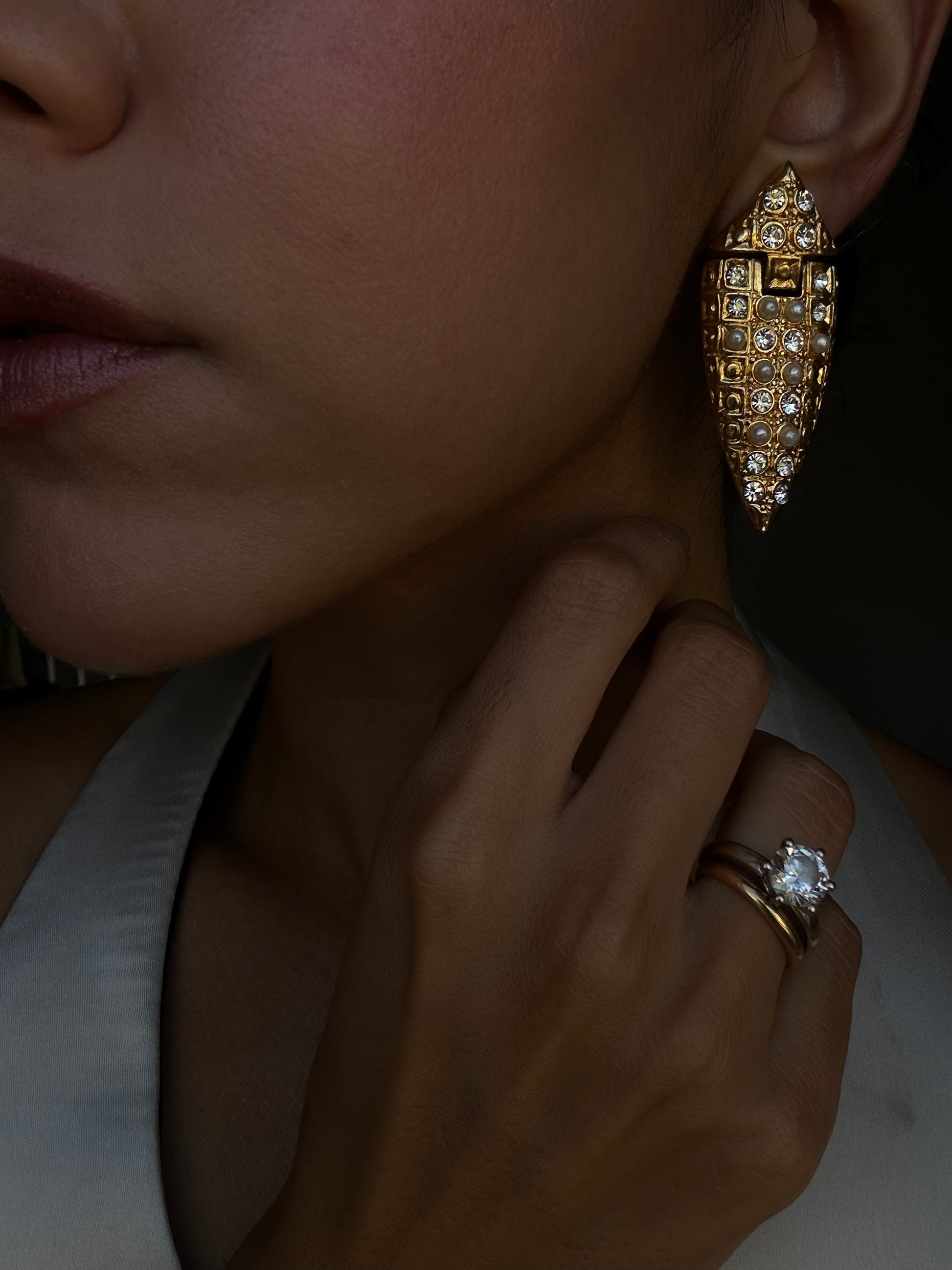 Imperial Shield Earrings|Vintage Baazaar 
