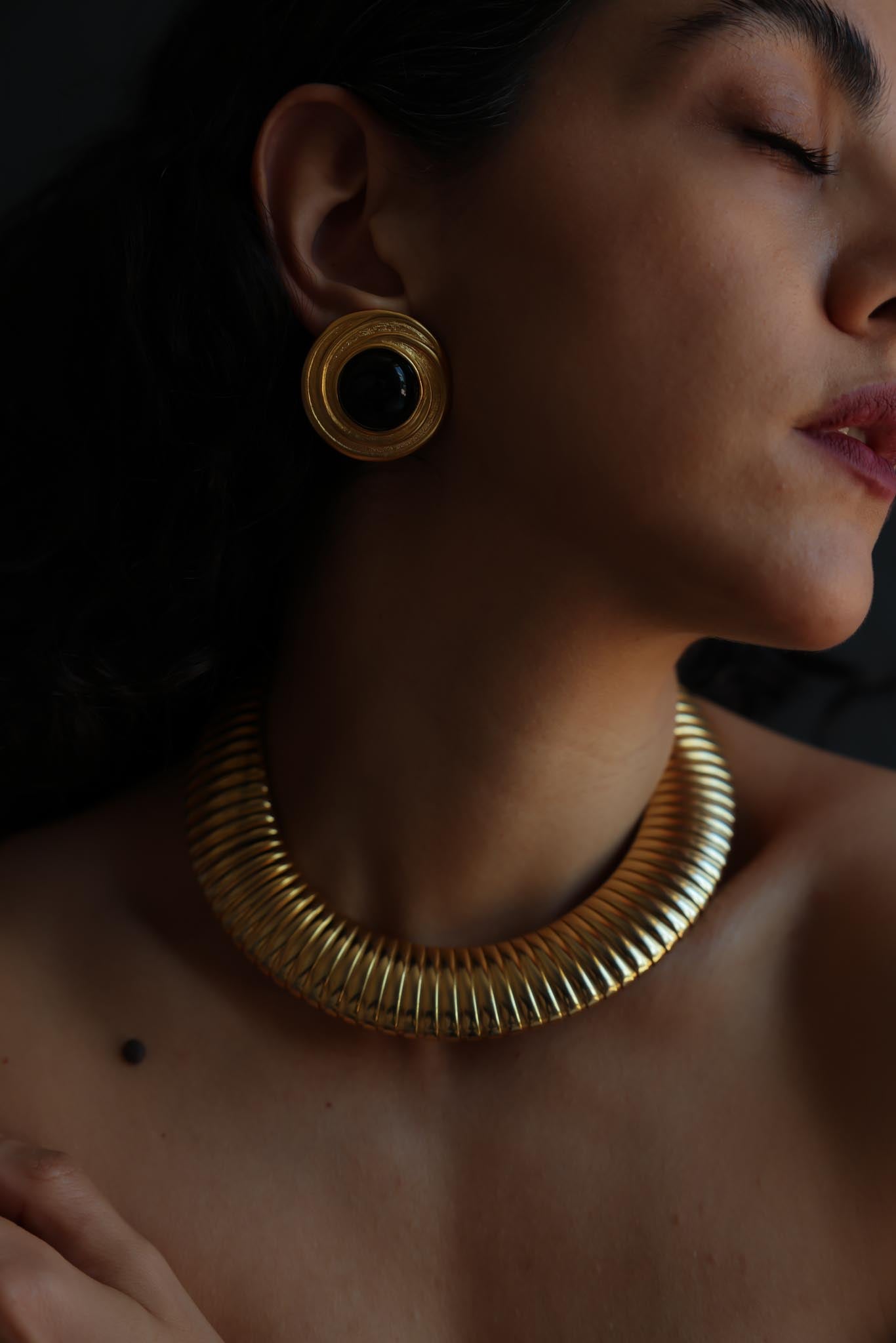 Matte Gold Tone Black Cabochon Clip-On Earrings|Vintage Baazaar 