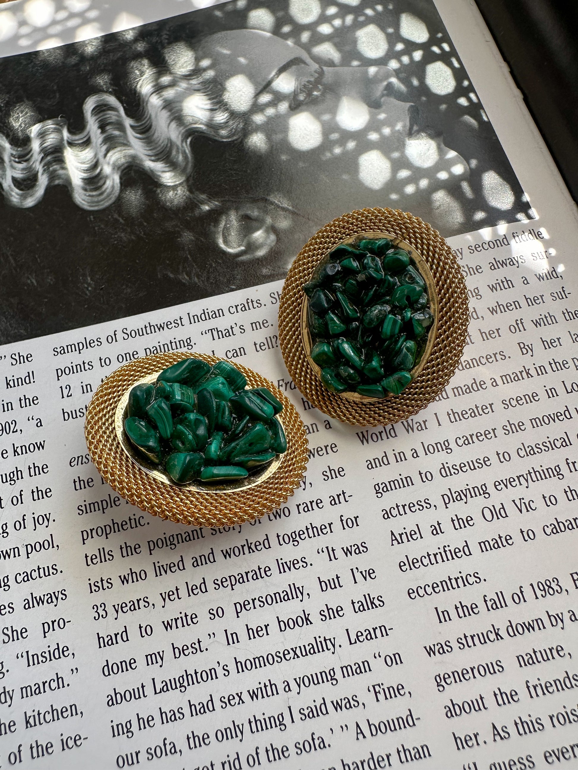 Emerald Treasure Mech Earrings|Vintage Baazaar 