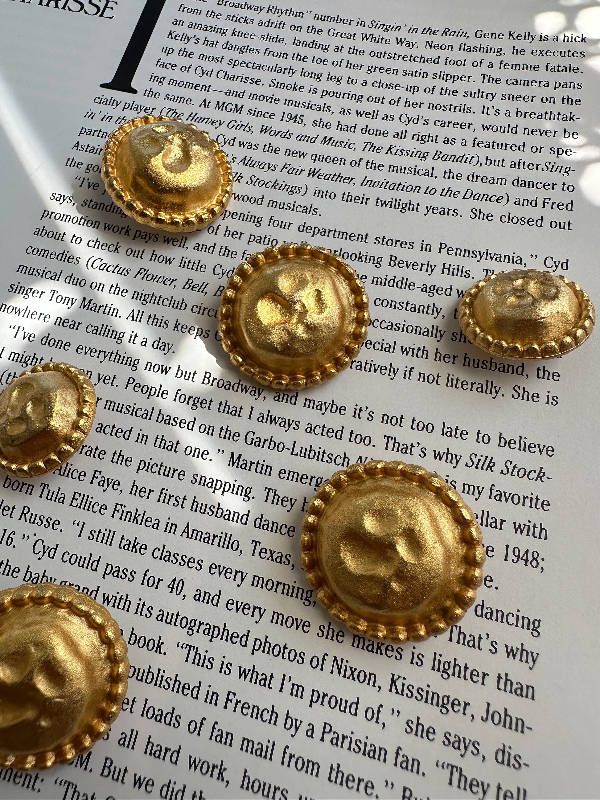Matte Gold Buttons|Vintage Baazaar 