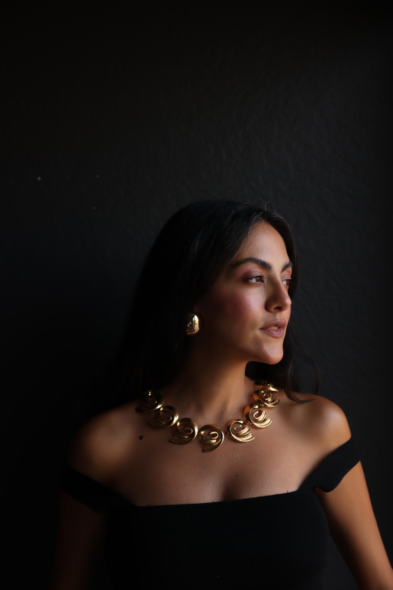 Scroll Link Gold-Toned Necklace|Vintage Baazaar 