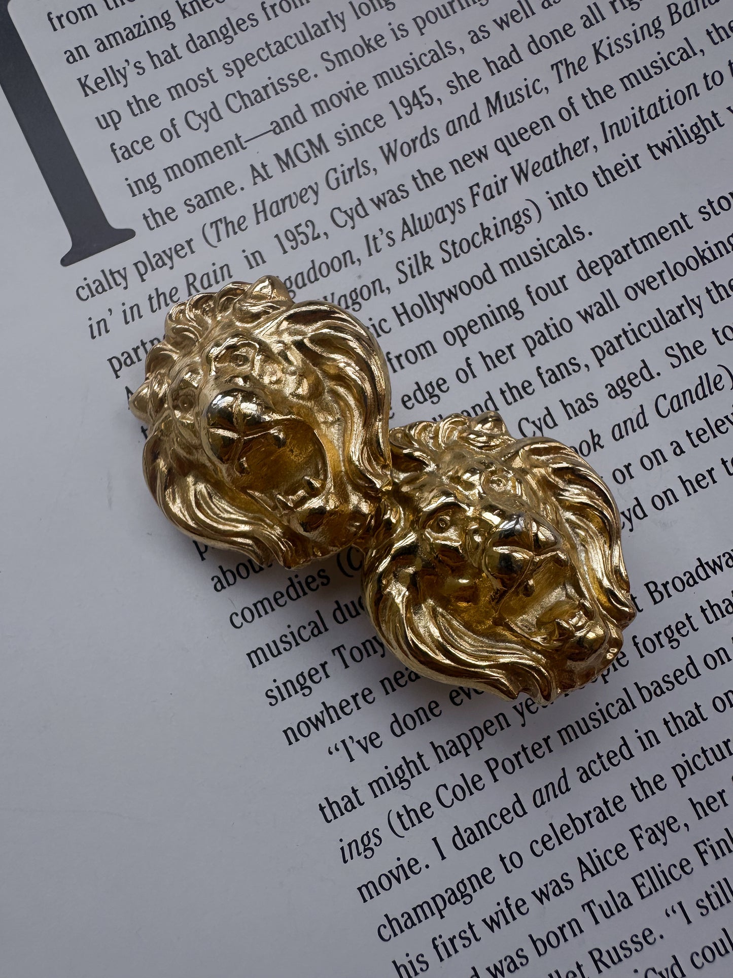 Gold Tone Lion Head Earrings|Vintage Baazaar 