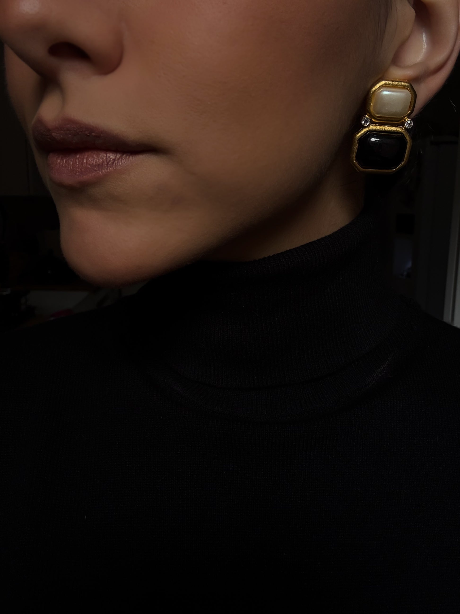 Black and Pearl Octagon Clip-On Earrings|Vintage Baazaar 