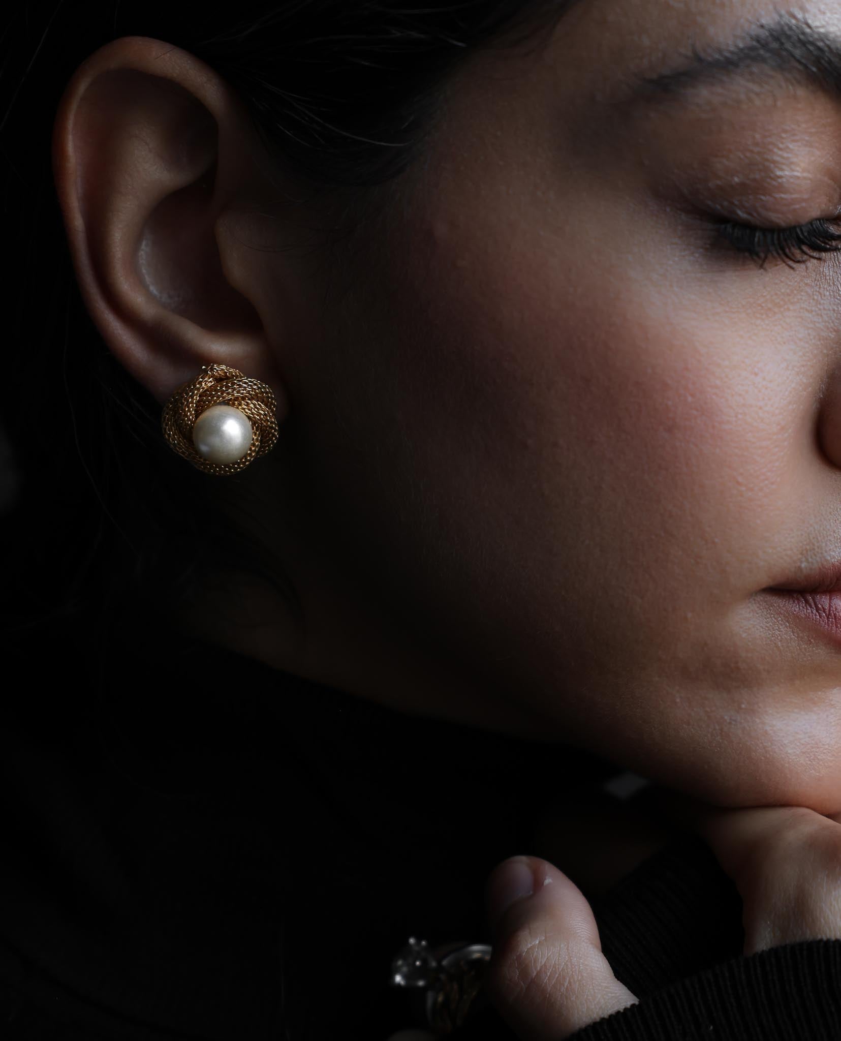 Golden Pearl Twirl Earrings|Vintage Baazaar 