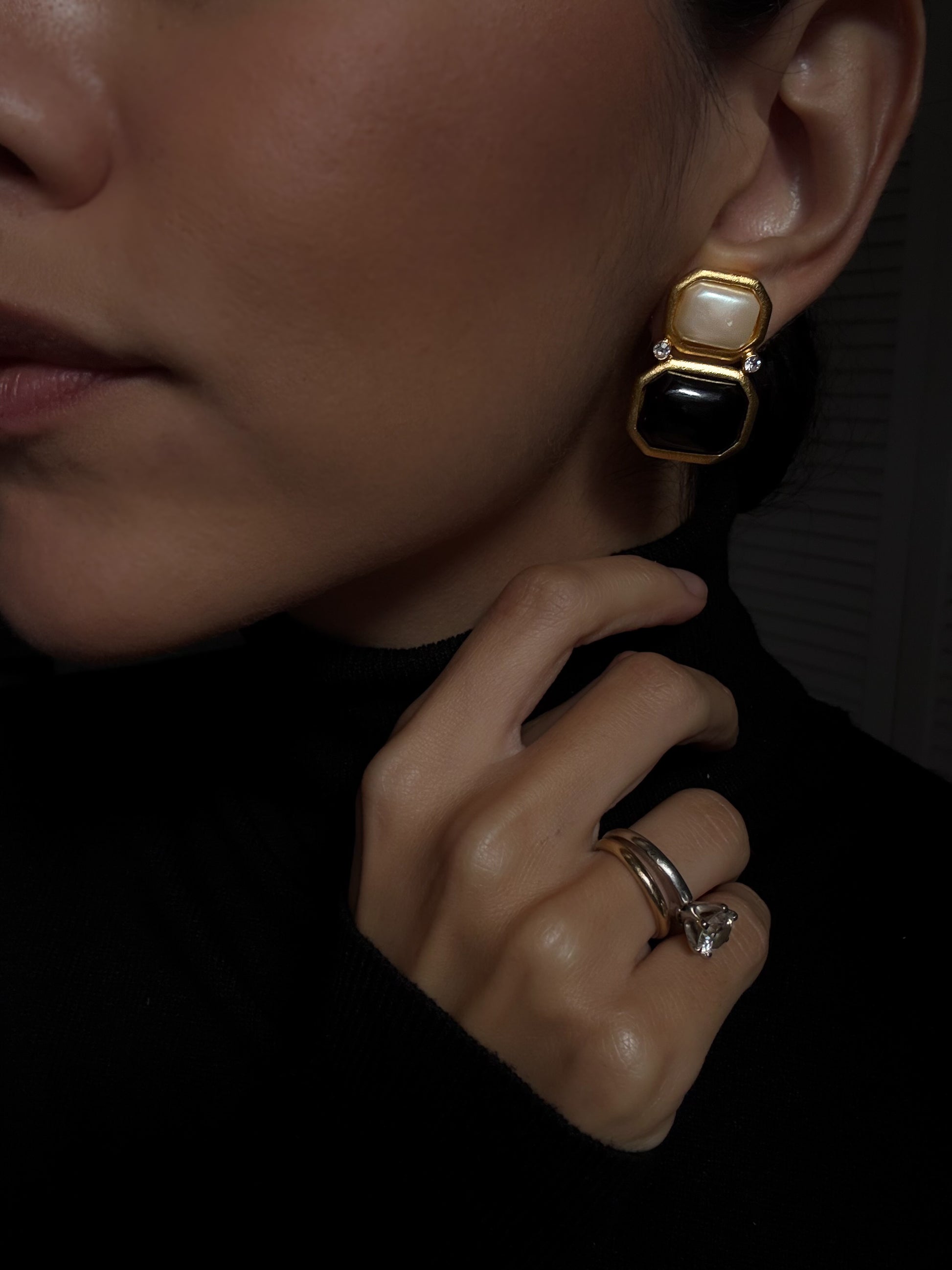 Black and Pearl Octagon Clip-On Earrings|Vintage Baazaar 