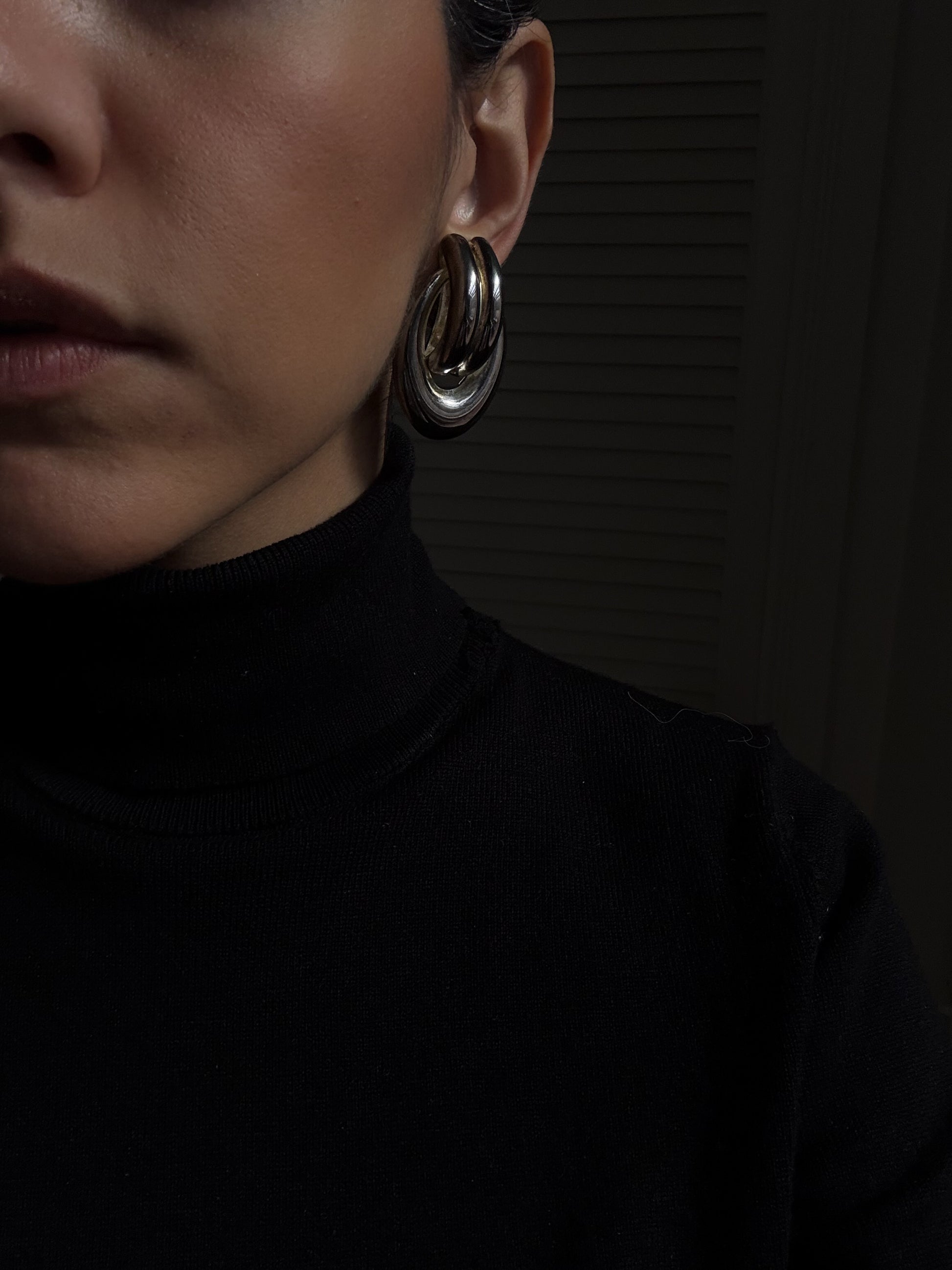 Silver-Toned knot Clip-On Earrings|Vintage Baazaar 