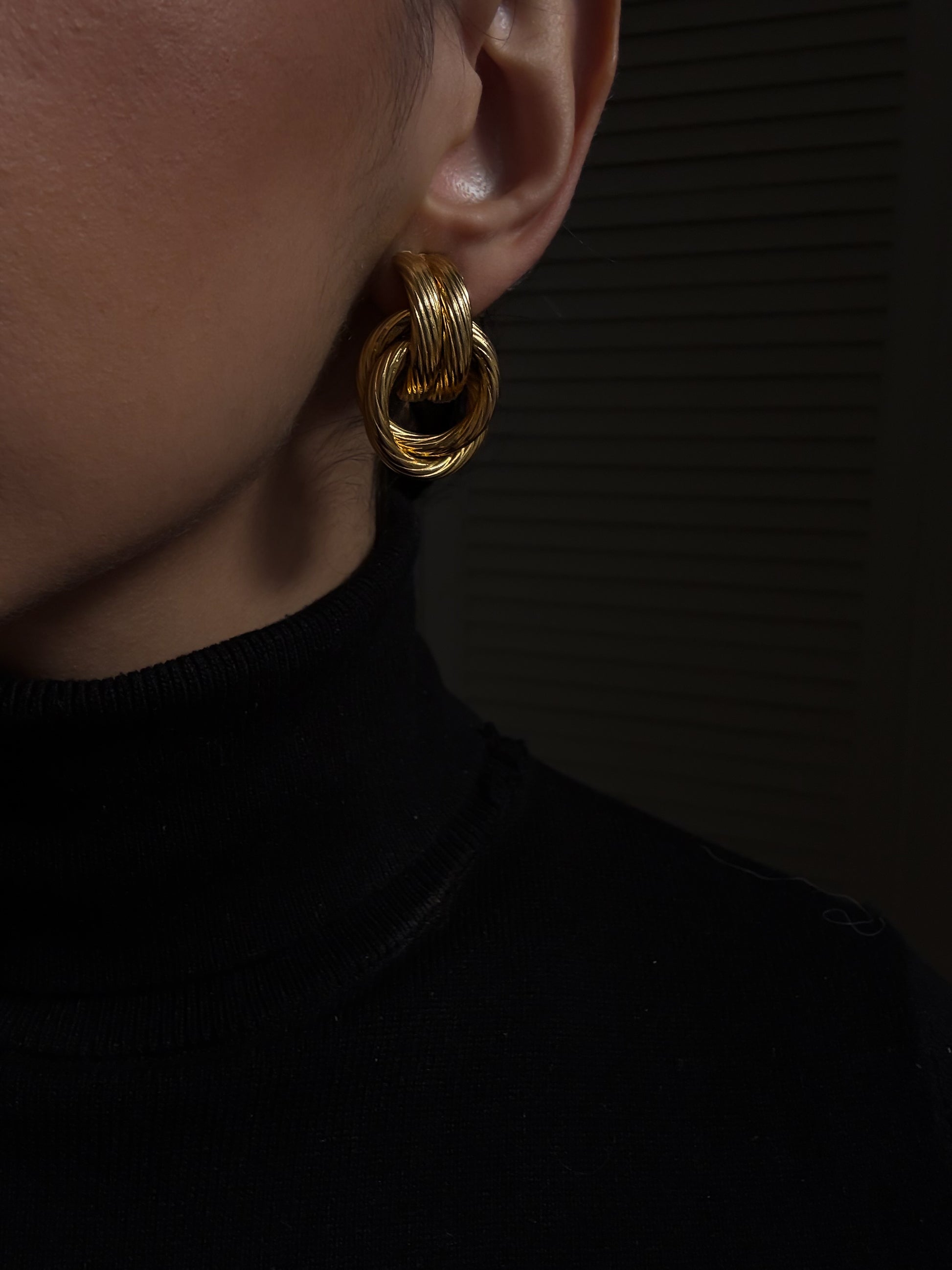 Twisted Gold Hoop Clip-On Earrings|Vintage Baazaar 