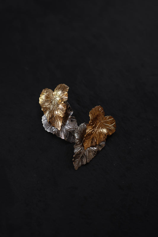 Two-Tone Leaf Earrings|Vintage Baazaar 