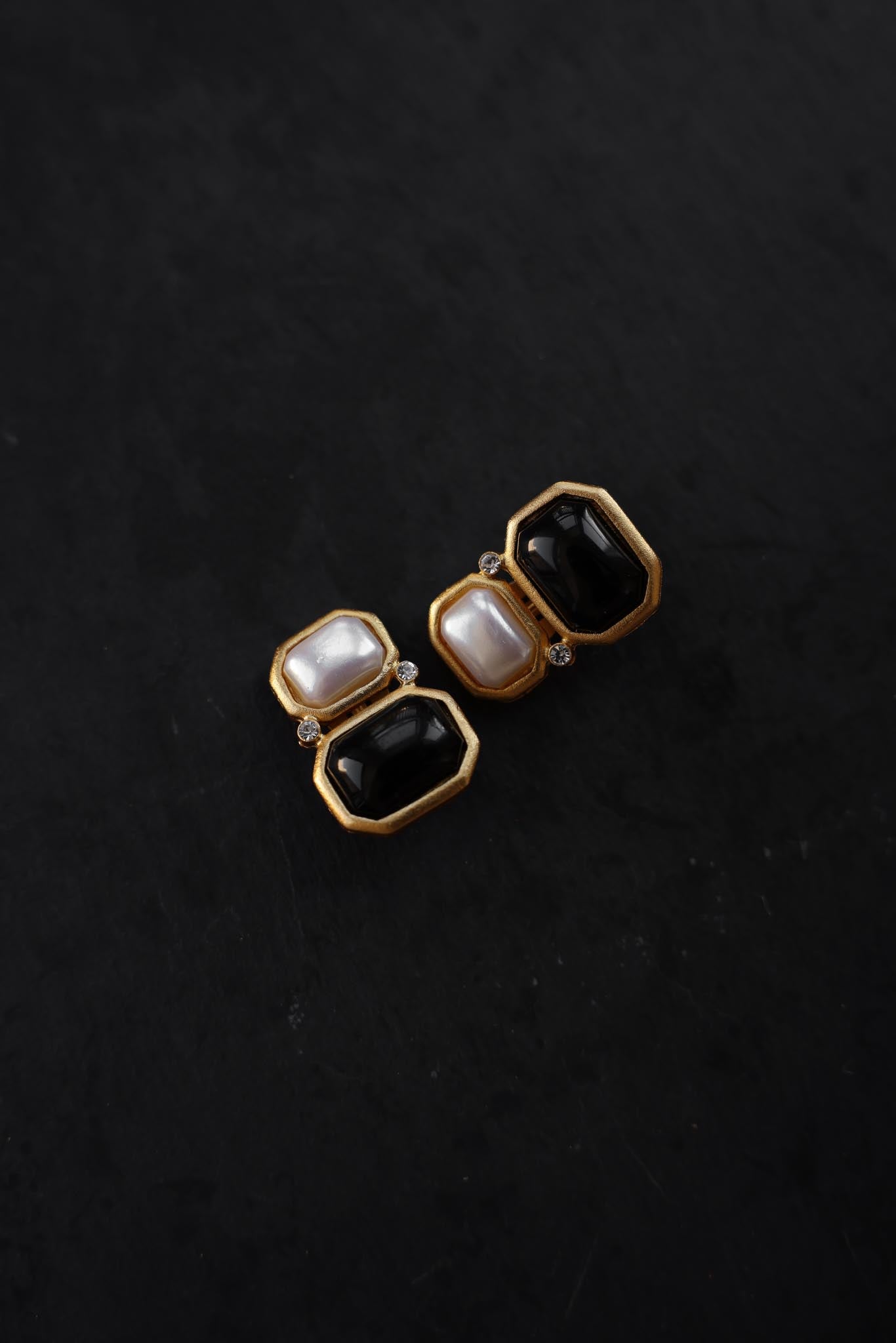 Black and Pearl Octagon Clip-On Earrings|Vintage Baazaar 
