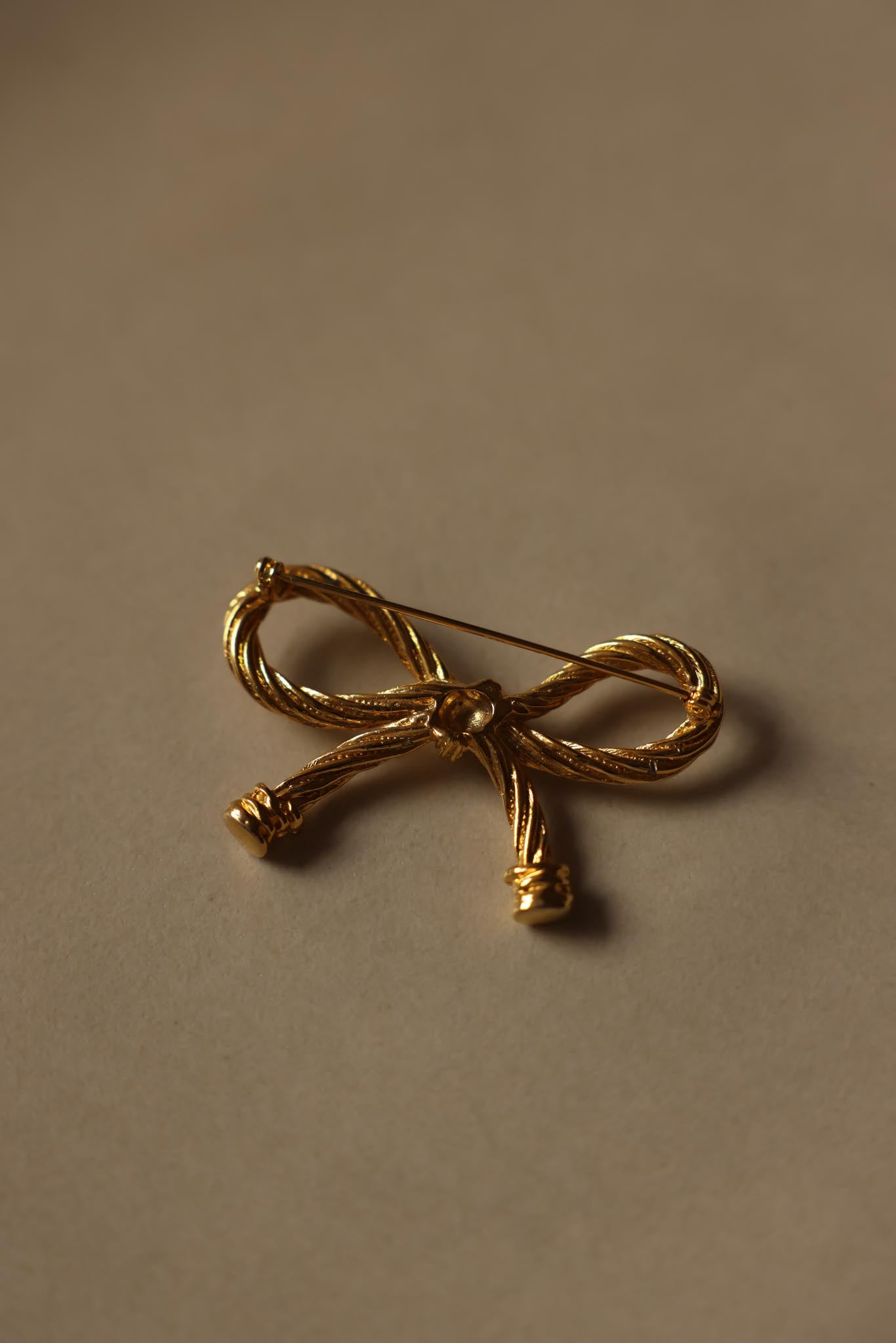 Gold-Tone Bow Brooch