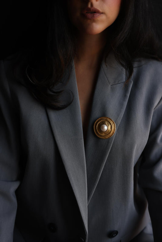 Sculpted Dome Brooch with Faux Pearl Center|Vintage Baazaar 