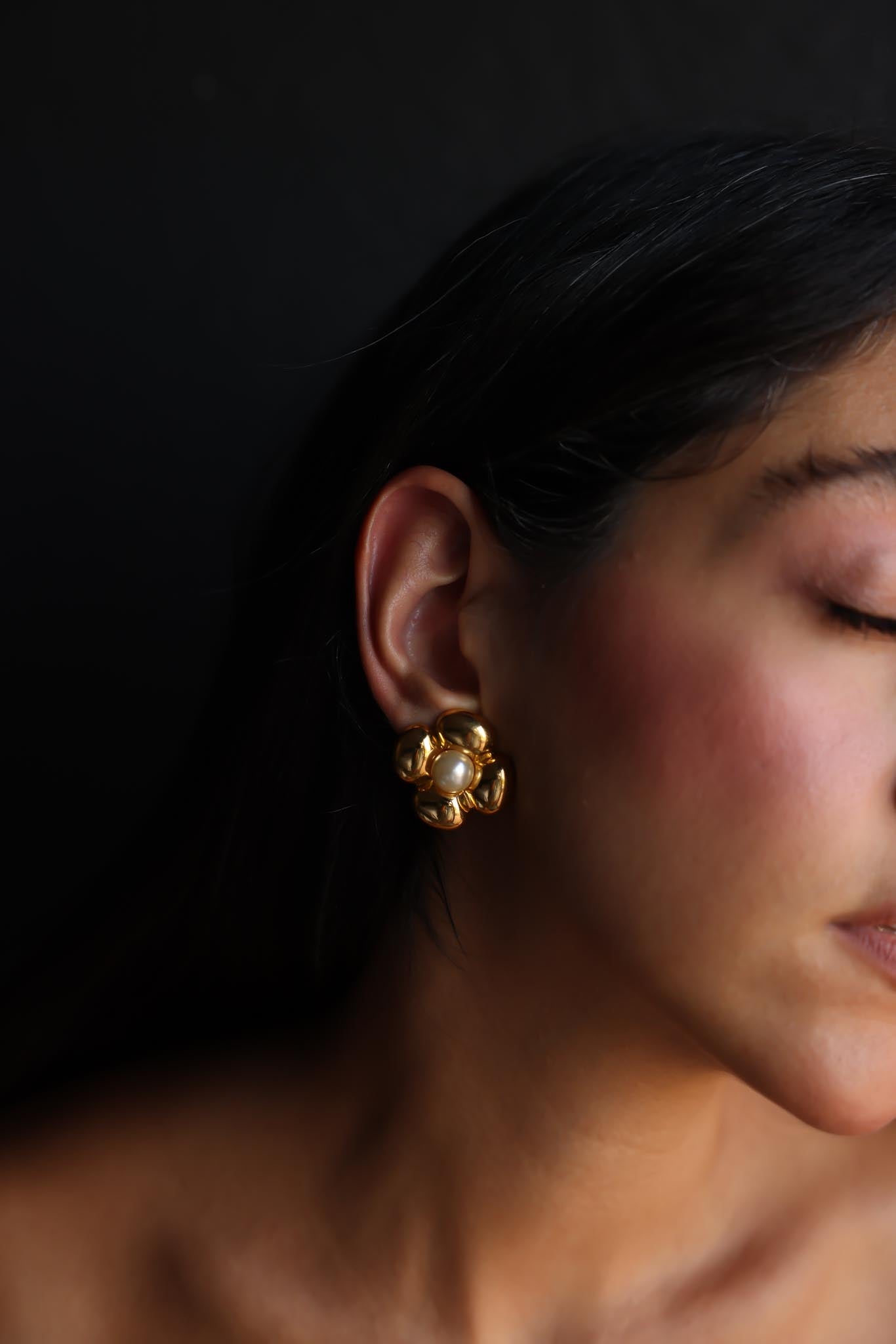 Gold-Tone Faux Pearl Flower Clip-On Earrings|Vintage Baazaar 