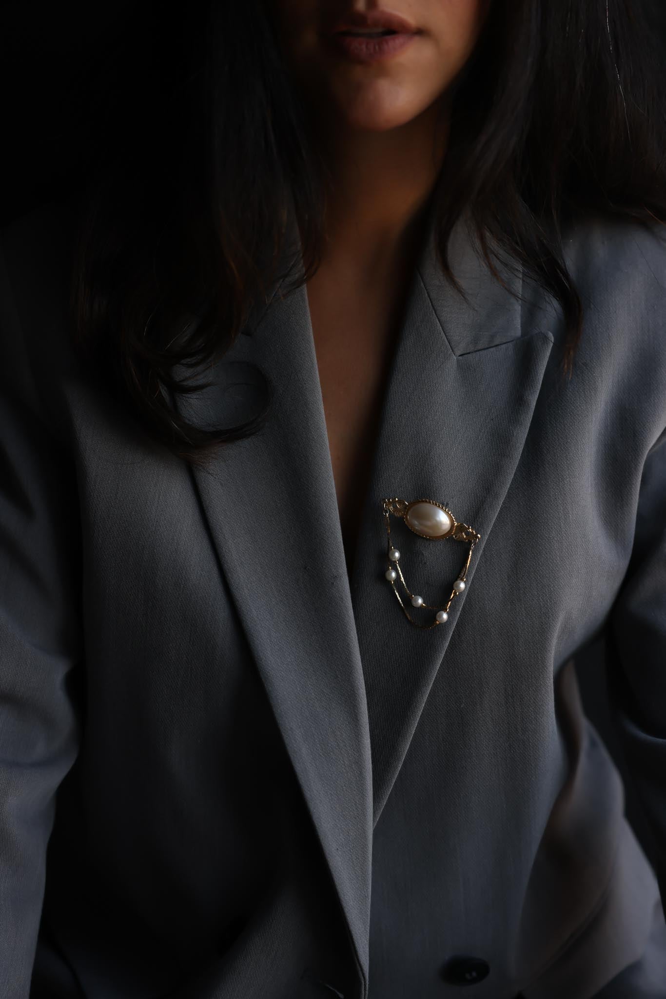Gold-Tone Faux Pearl Chain Brooch with Draped Detail|Vintage Baazaar 