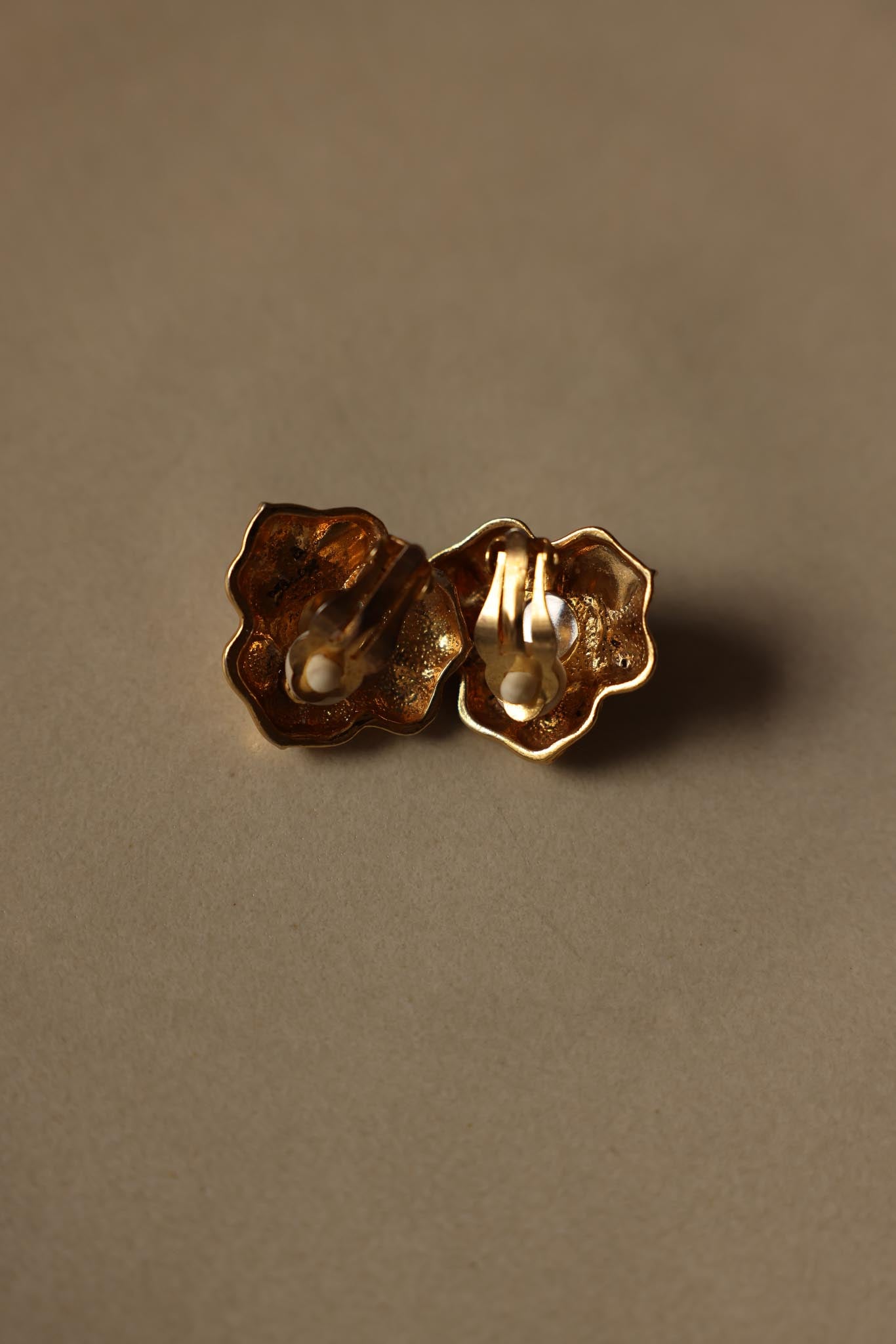 Gold-Tone Blue Cabochon Clip-On Earrings