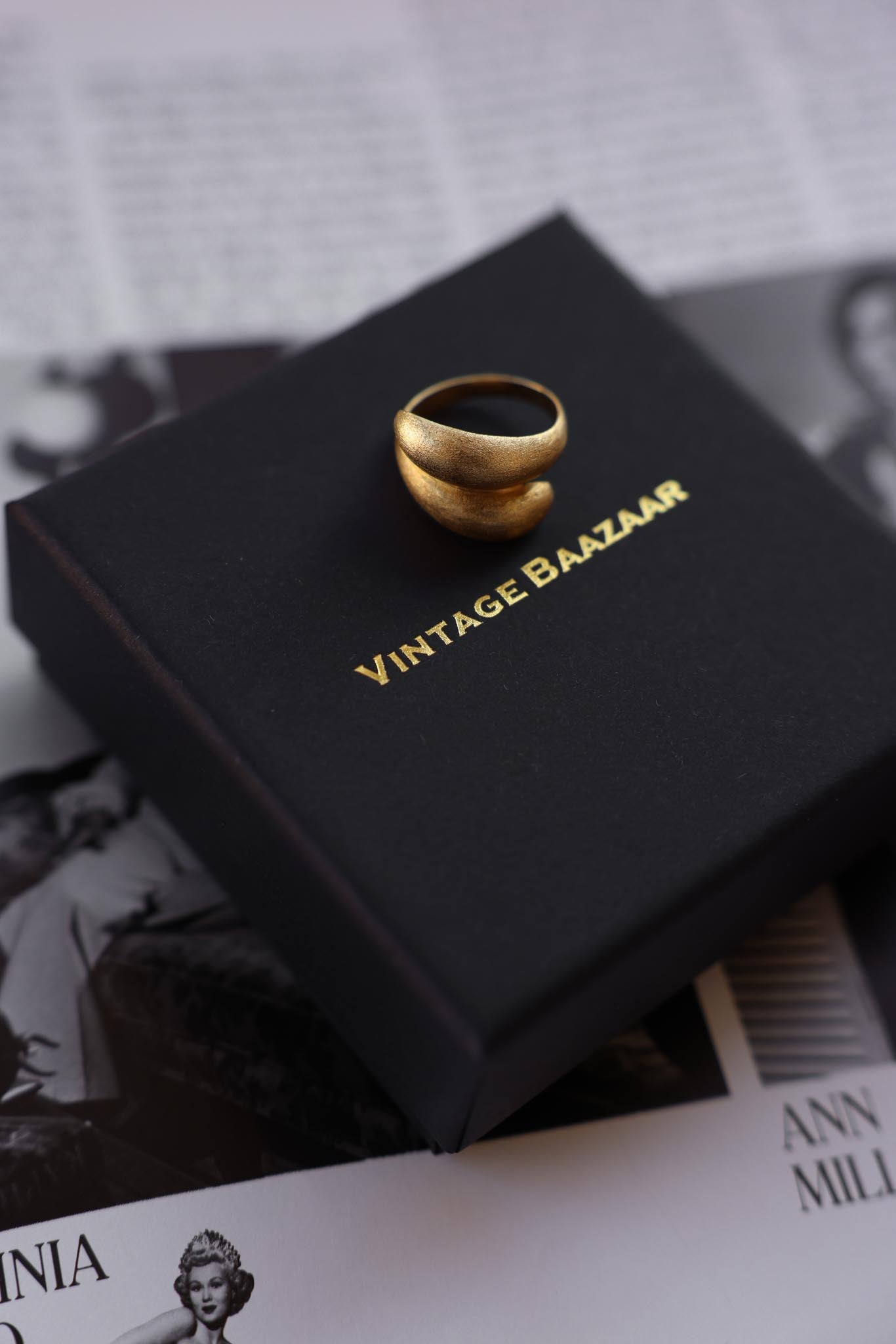 Matte 14K Gold Ring - Size 8.5|Vintage Baazaar 