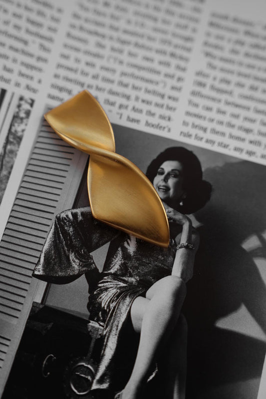 Golden Twist Matte Brooch|Vintage Baazaar 