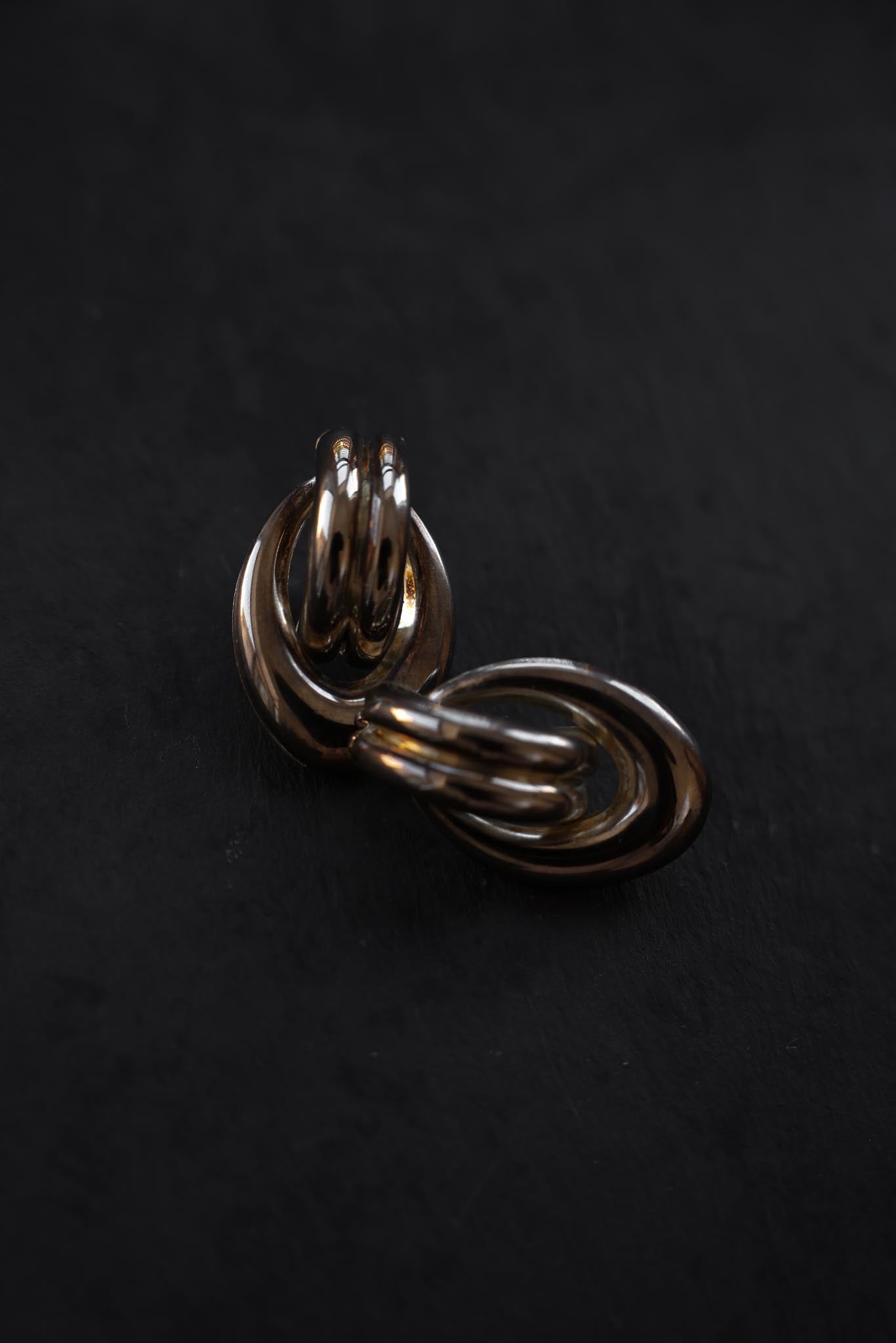 Silver-Toned knot Clip-On Earrings|Vintage Baazaar 